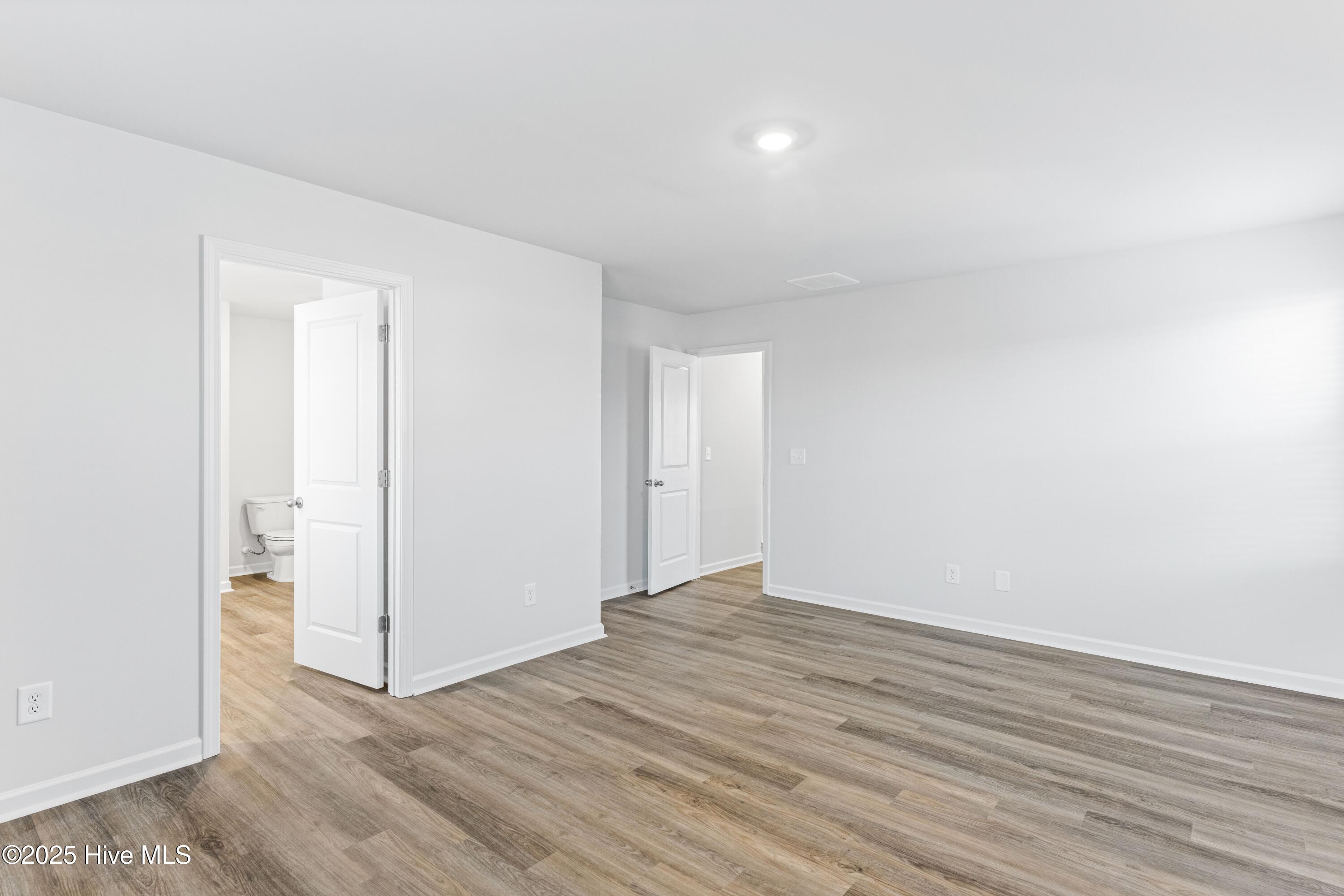 100538178 | Photo 21