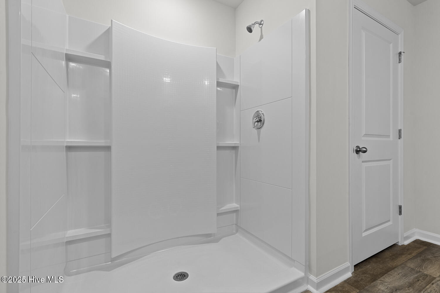 100527652 | Photo 17