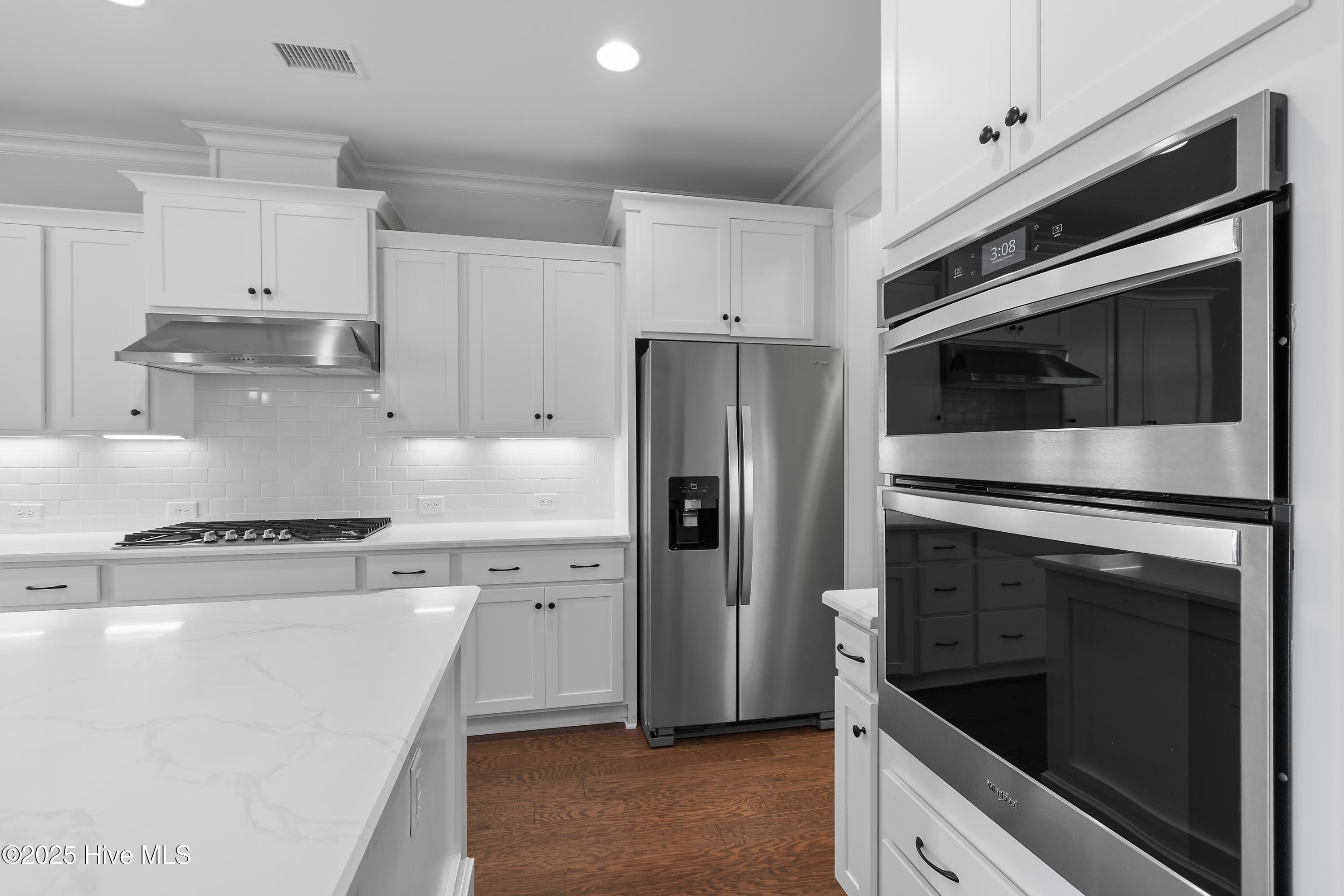 100539613 | Photo 10