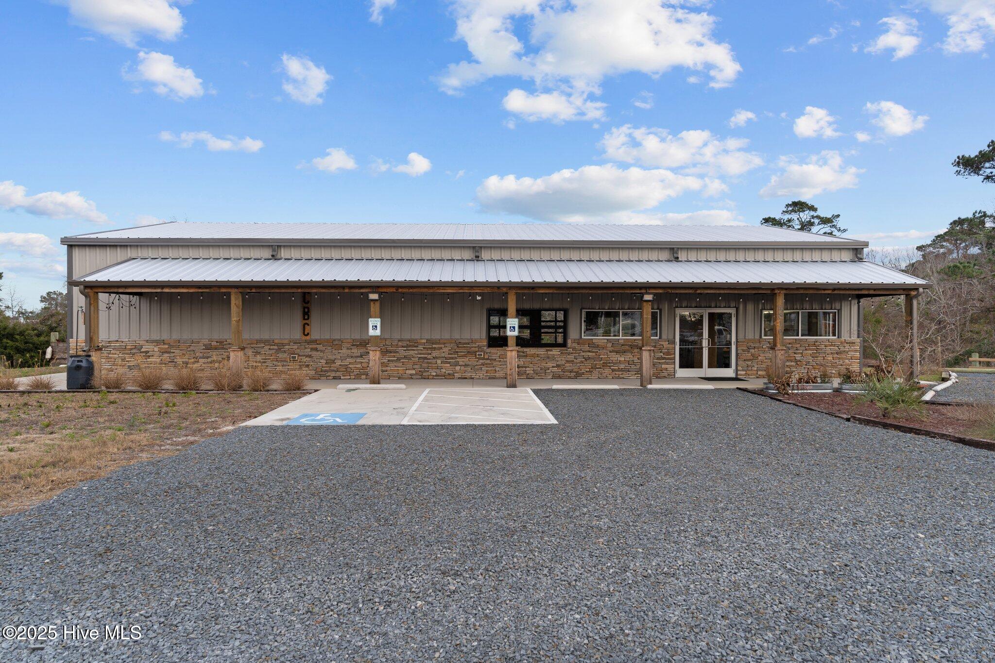 100545245 | Photo 56