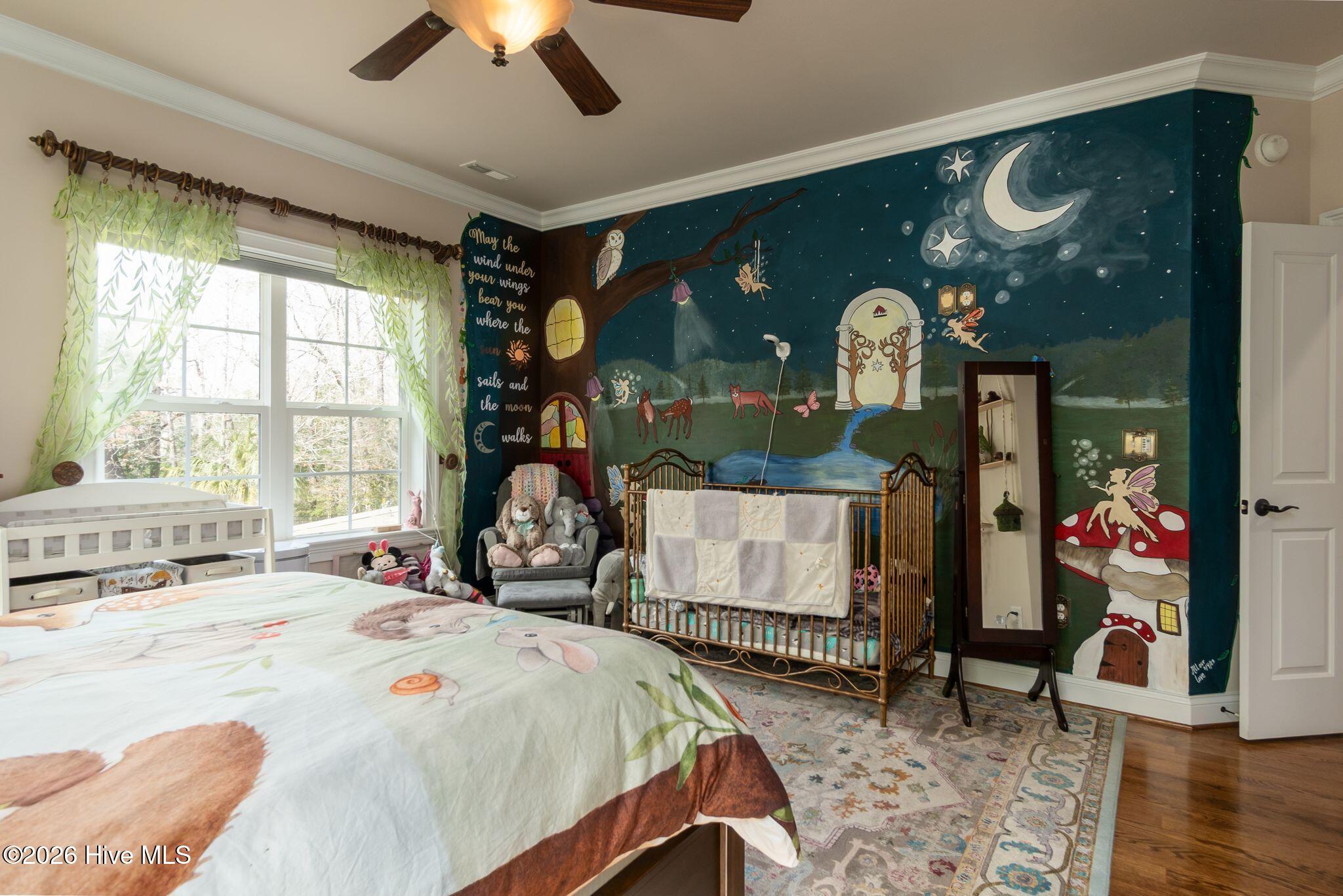 100556327 | Photo 40