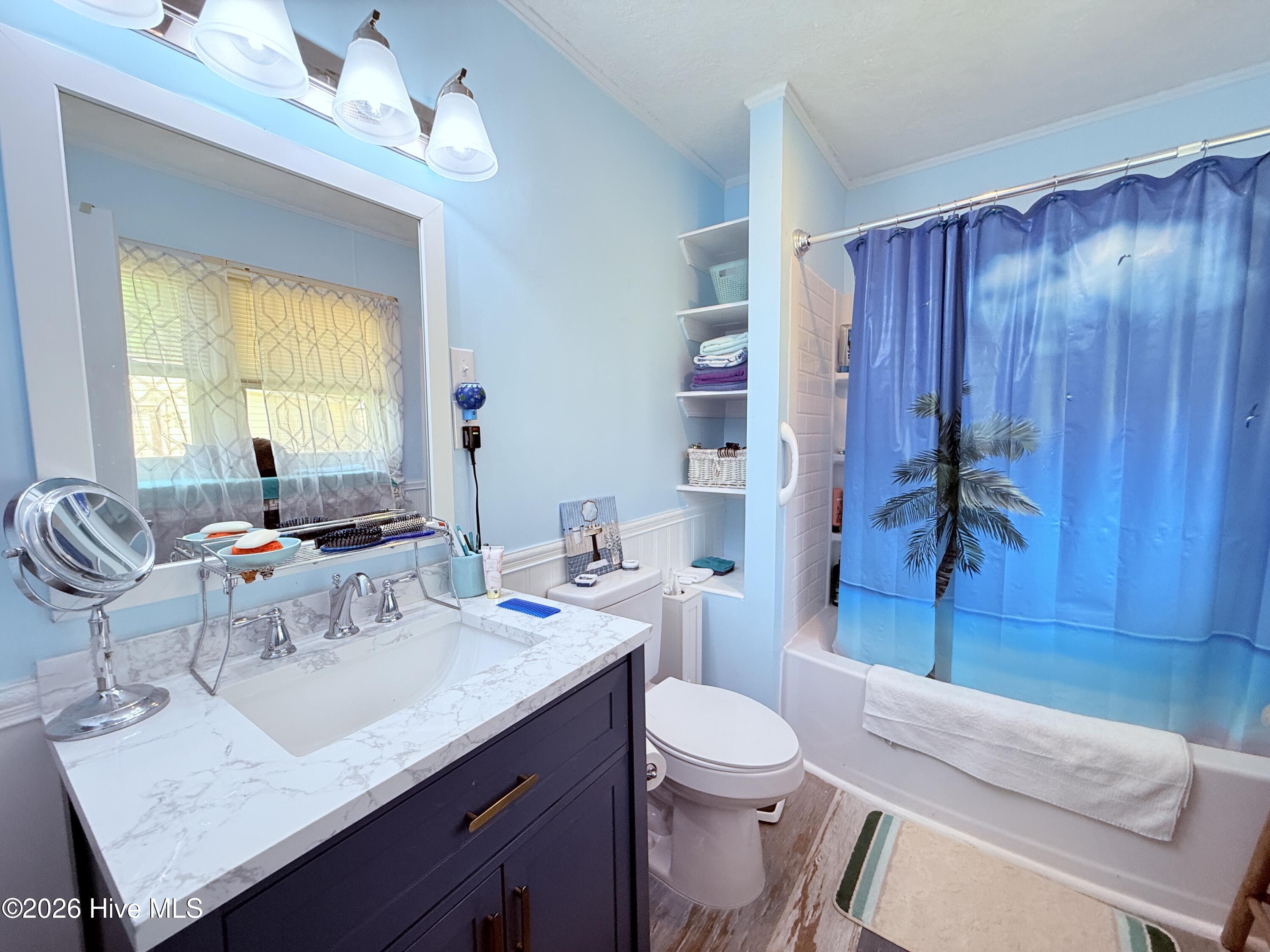 100568952 | Photo 16