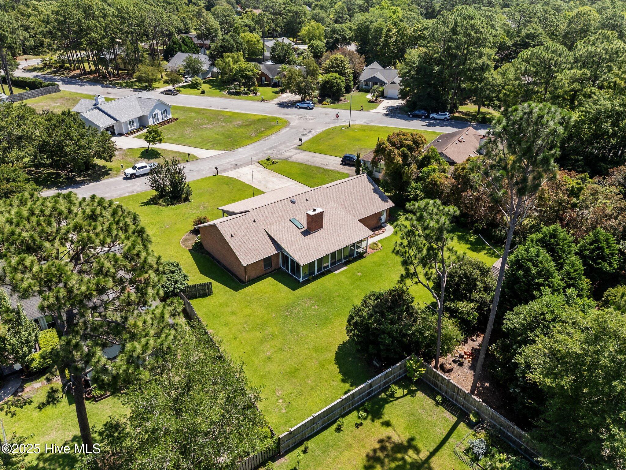 100514247 | Photo 37