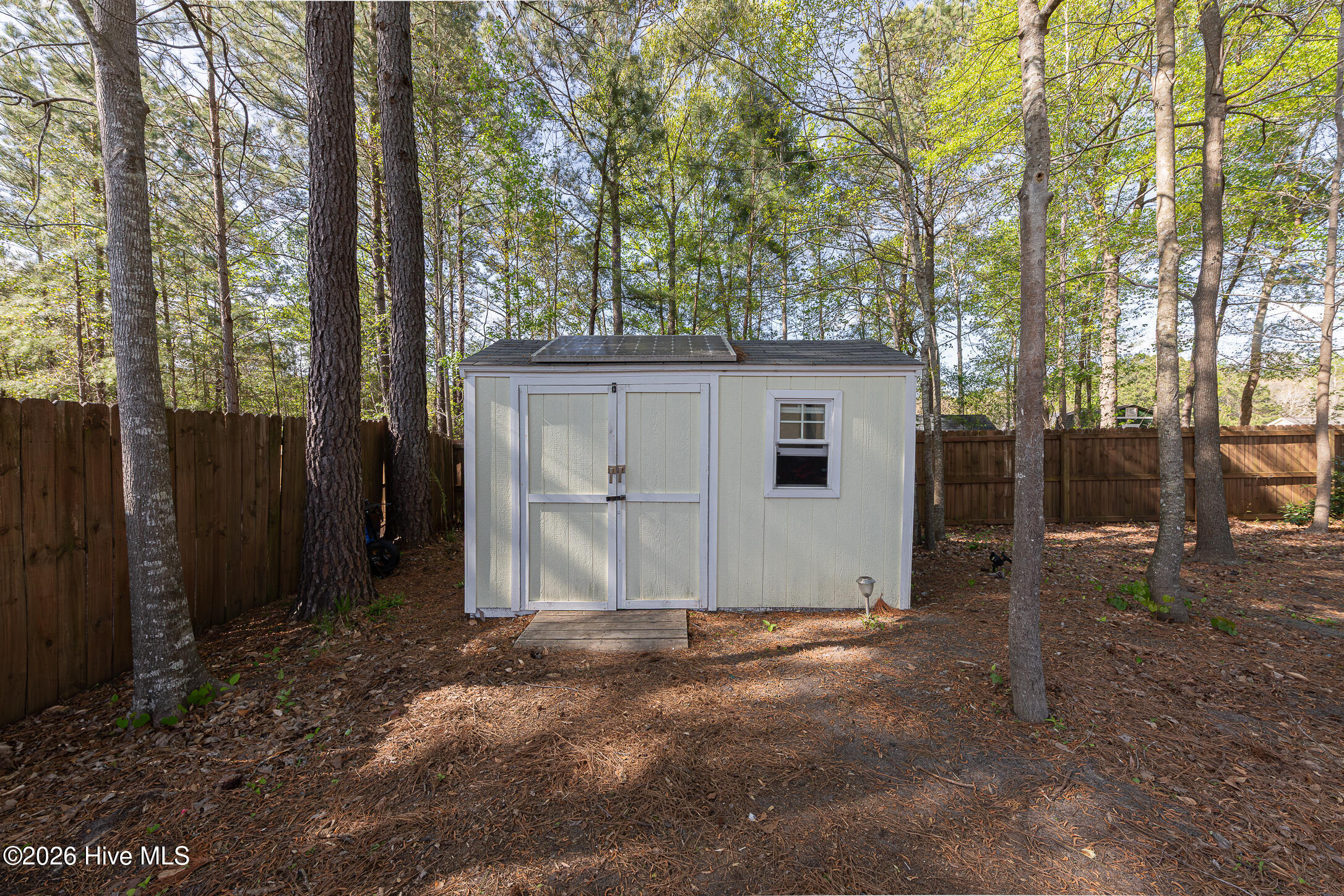 100566489 | Photo 57