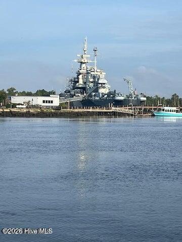 100550110 | Photo 11