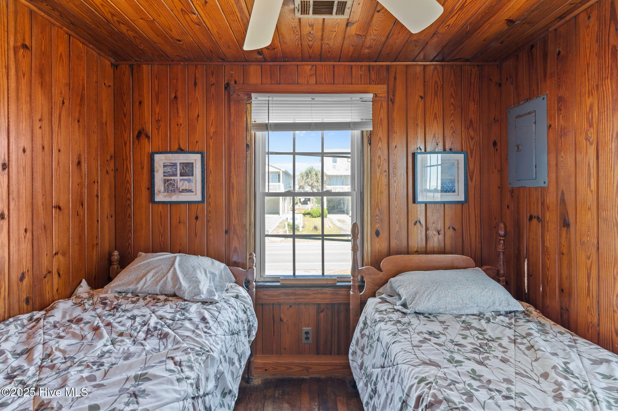 100539886 | Photo 29