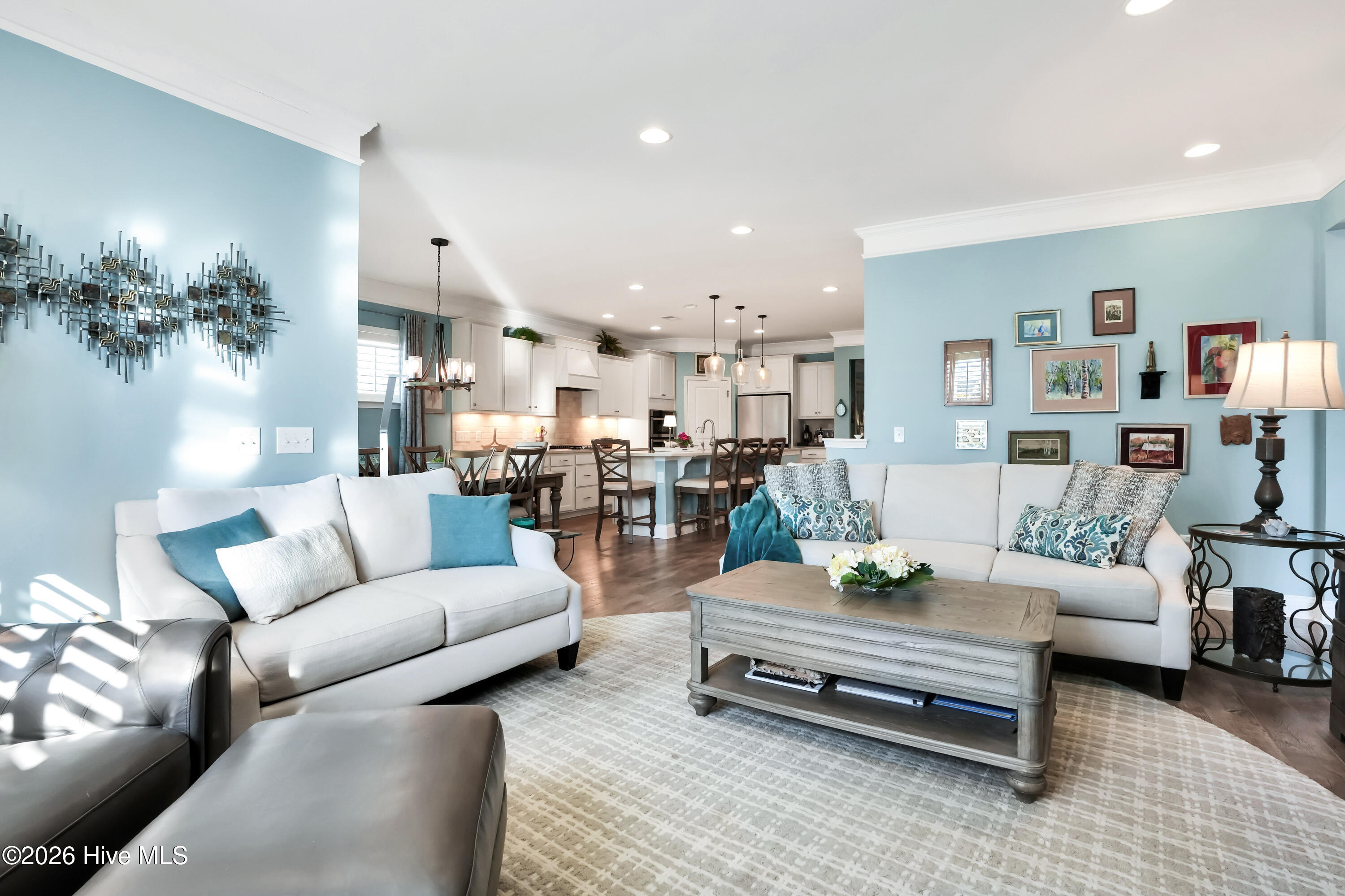 100555746 | Photo 23