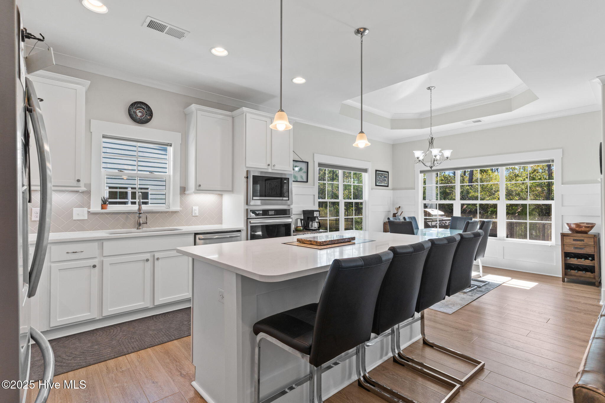 100534484 | Photo 30