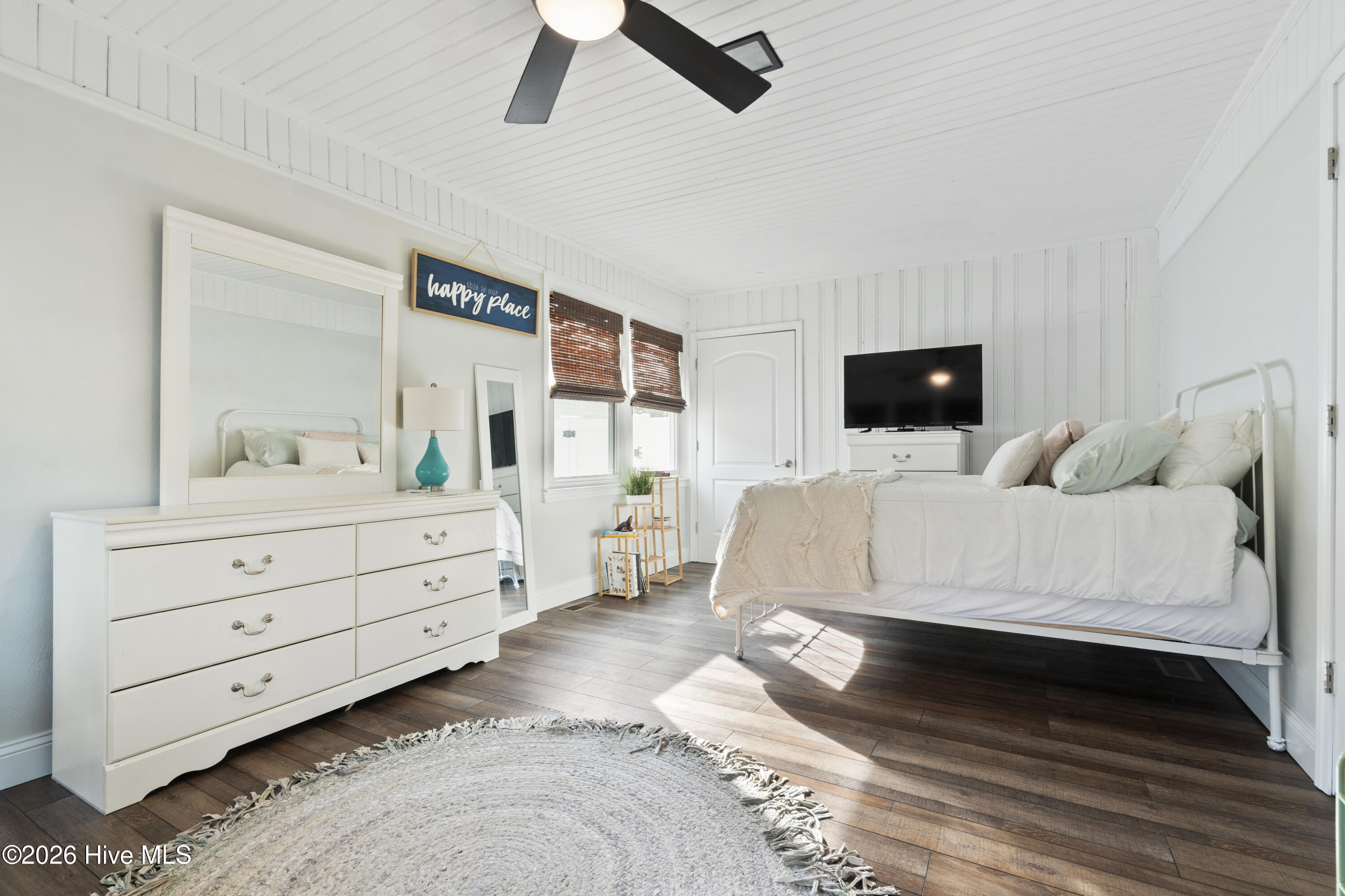 100555391 | Photo 35