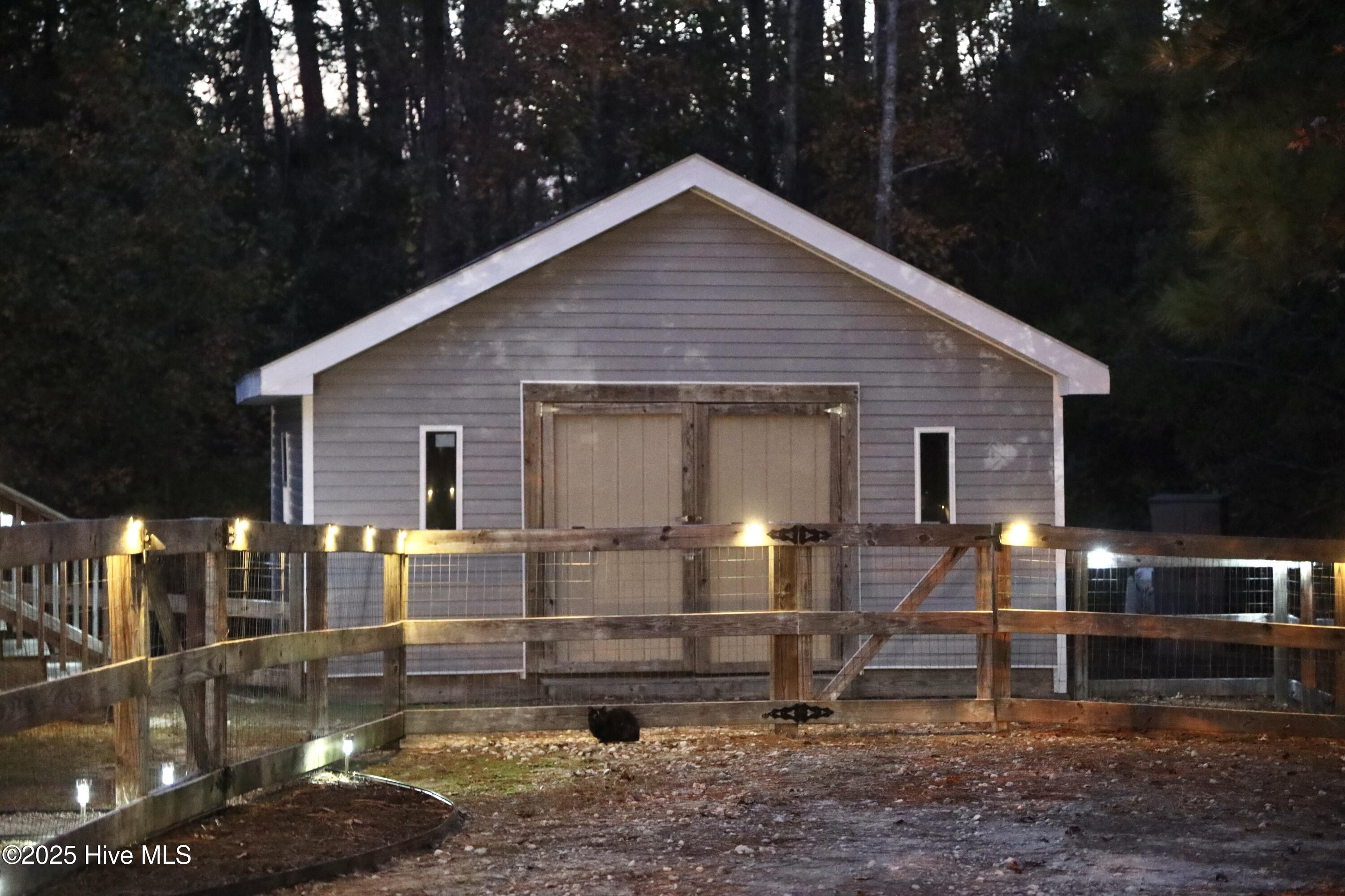 100540094 | Photo 13