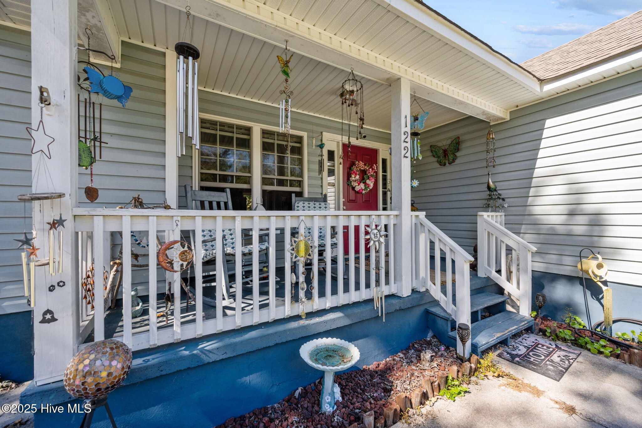 122 Live Oak Drive, Jacksonville, NC 28540 – photo 17: Covered Front Porch