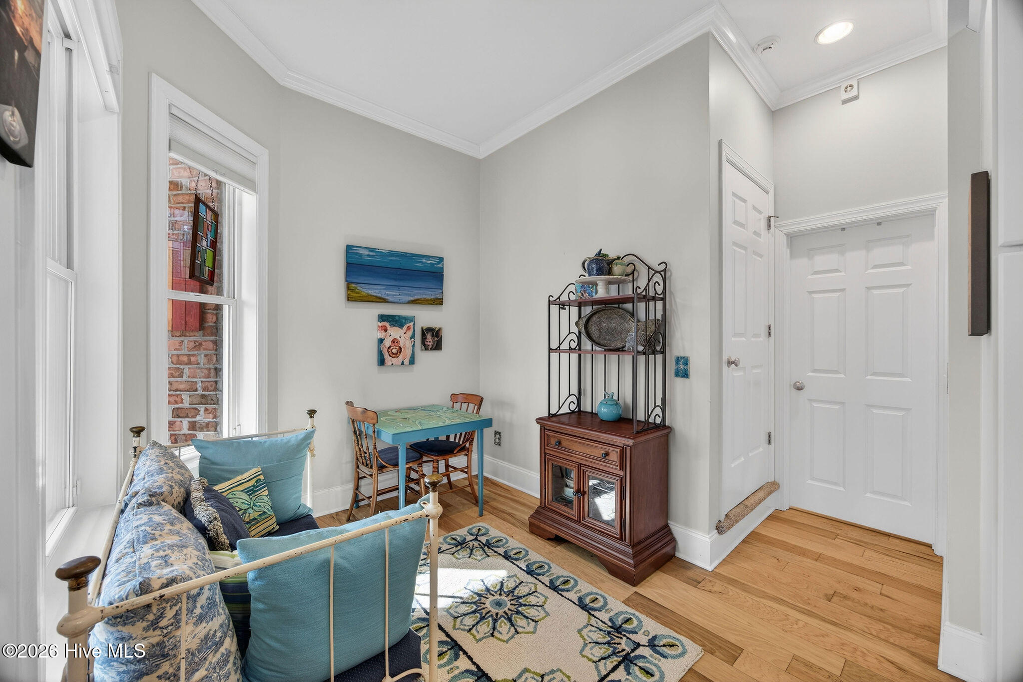 100554717 | Photo 24