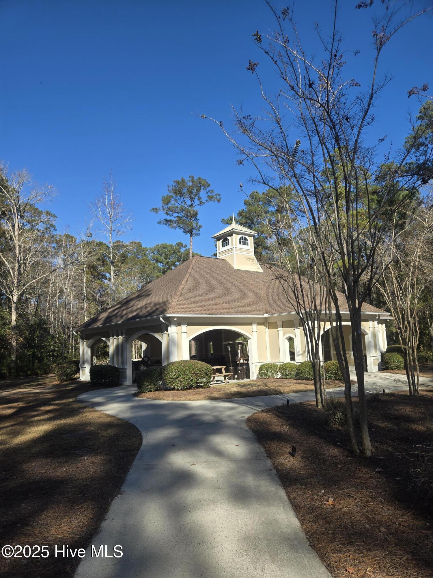 100545211 | Photo 93