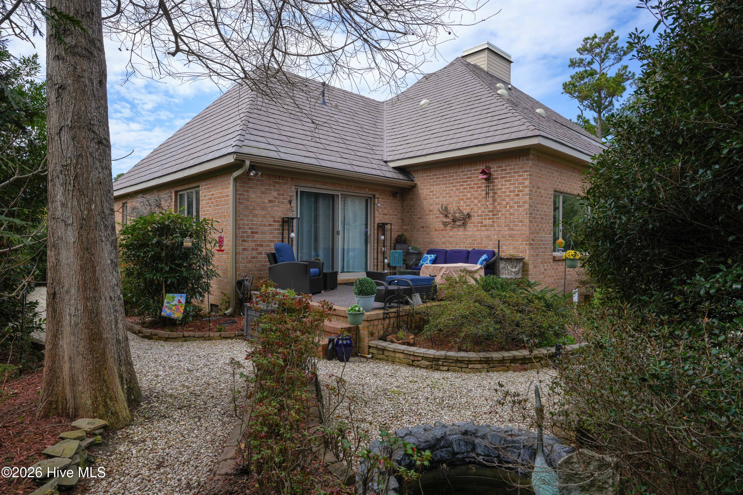 100559840 | Photo 46