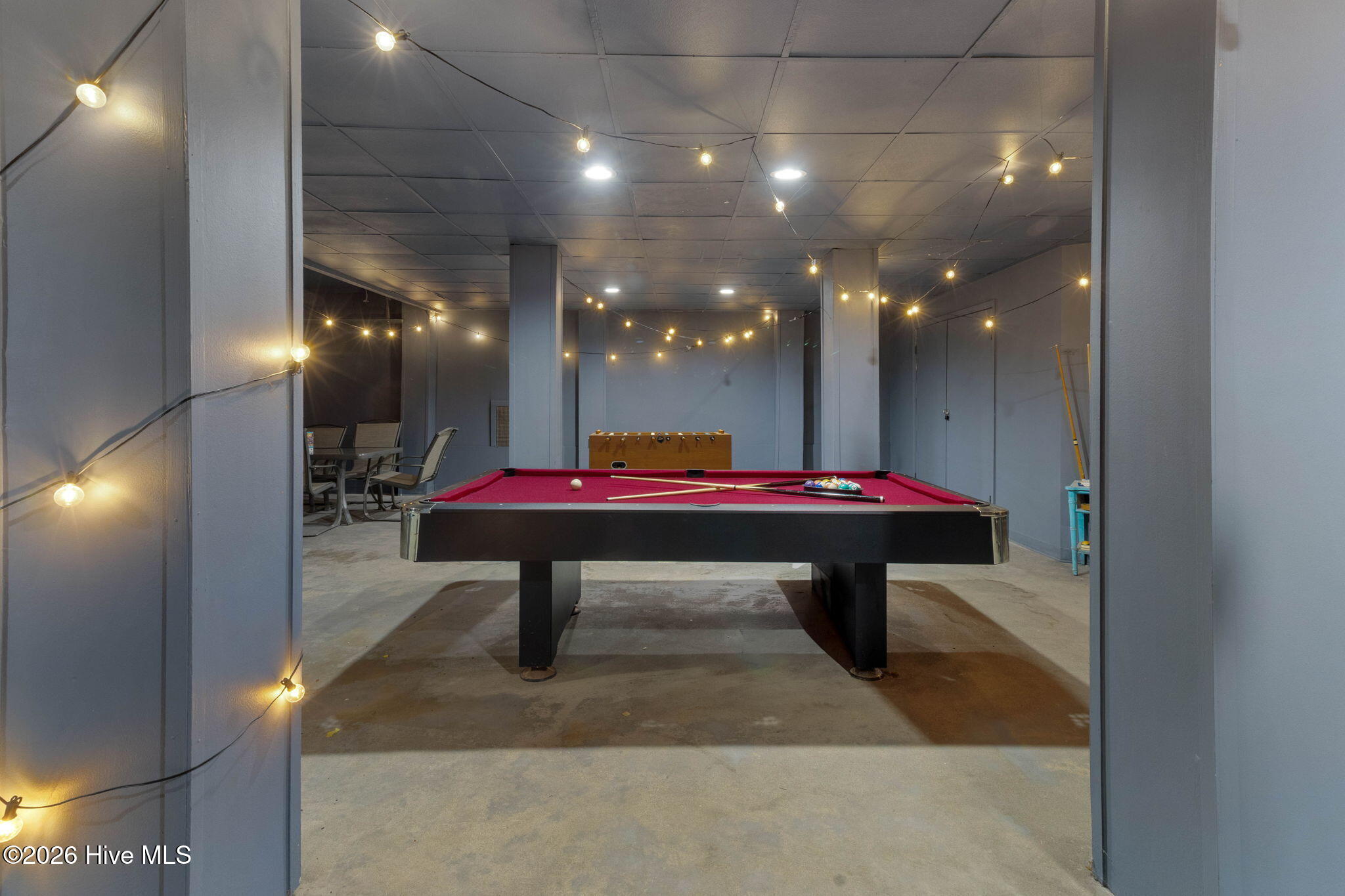 100555843 | Photo 38