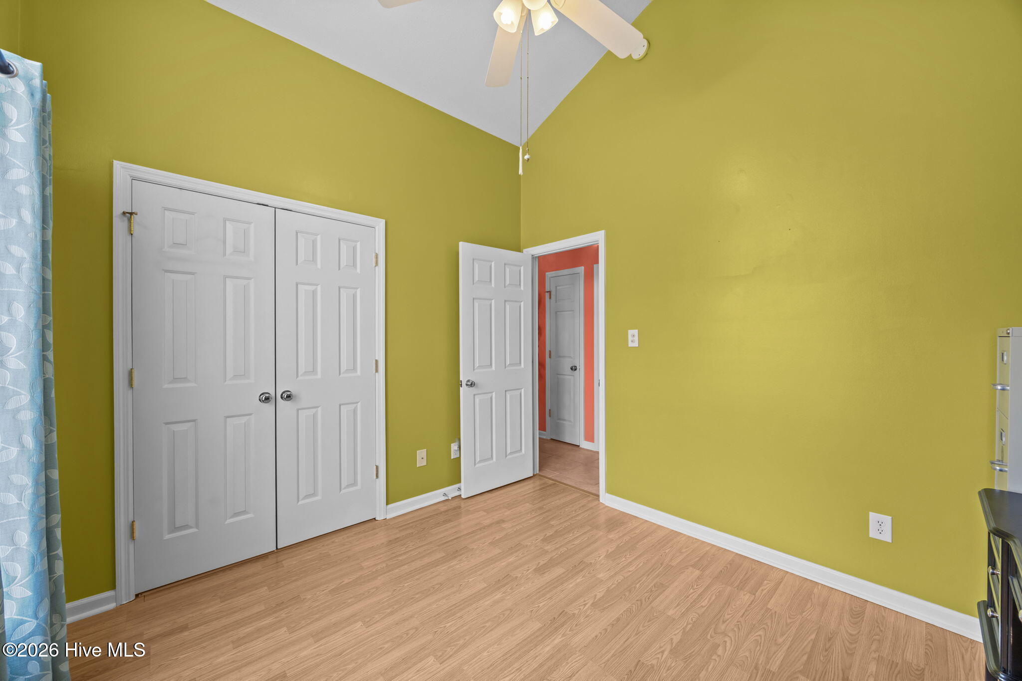 100557483 | Photo 27