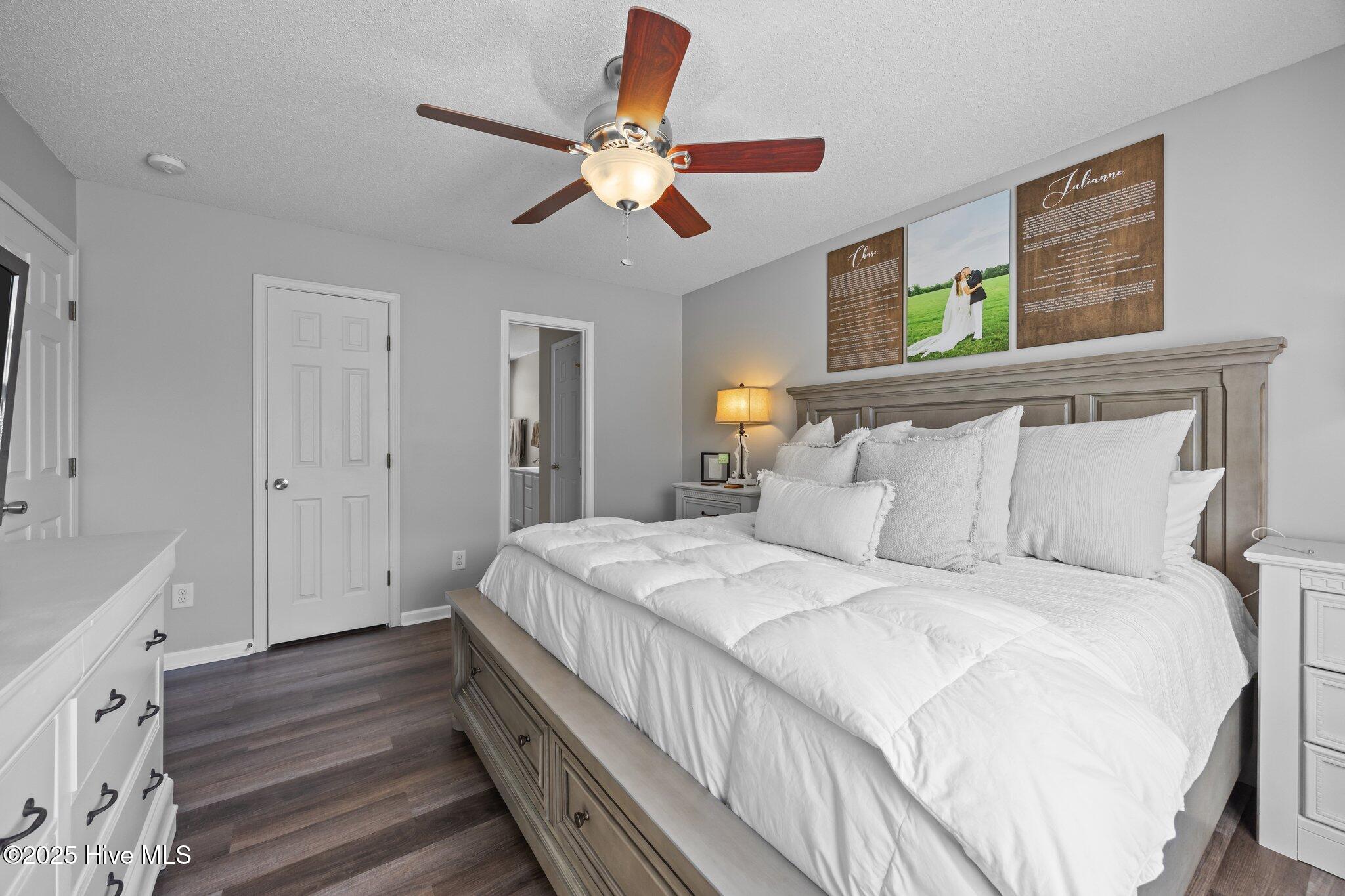 100567266 | Photo 20