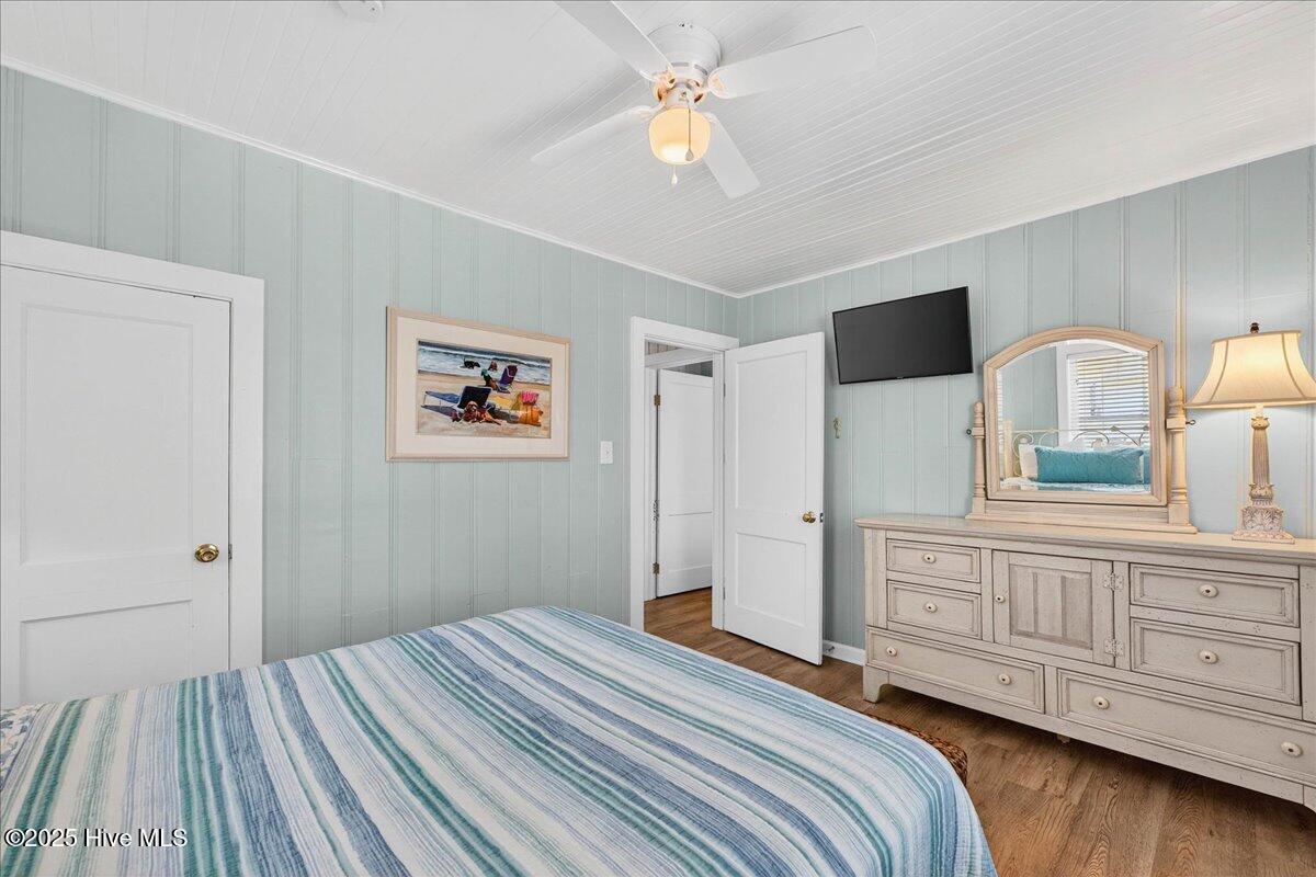 100527875 | Photo 27