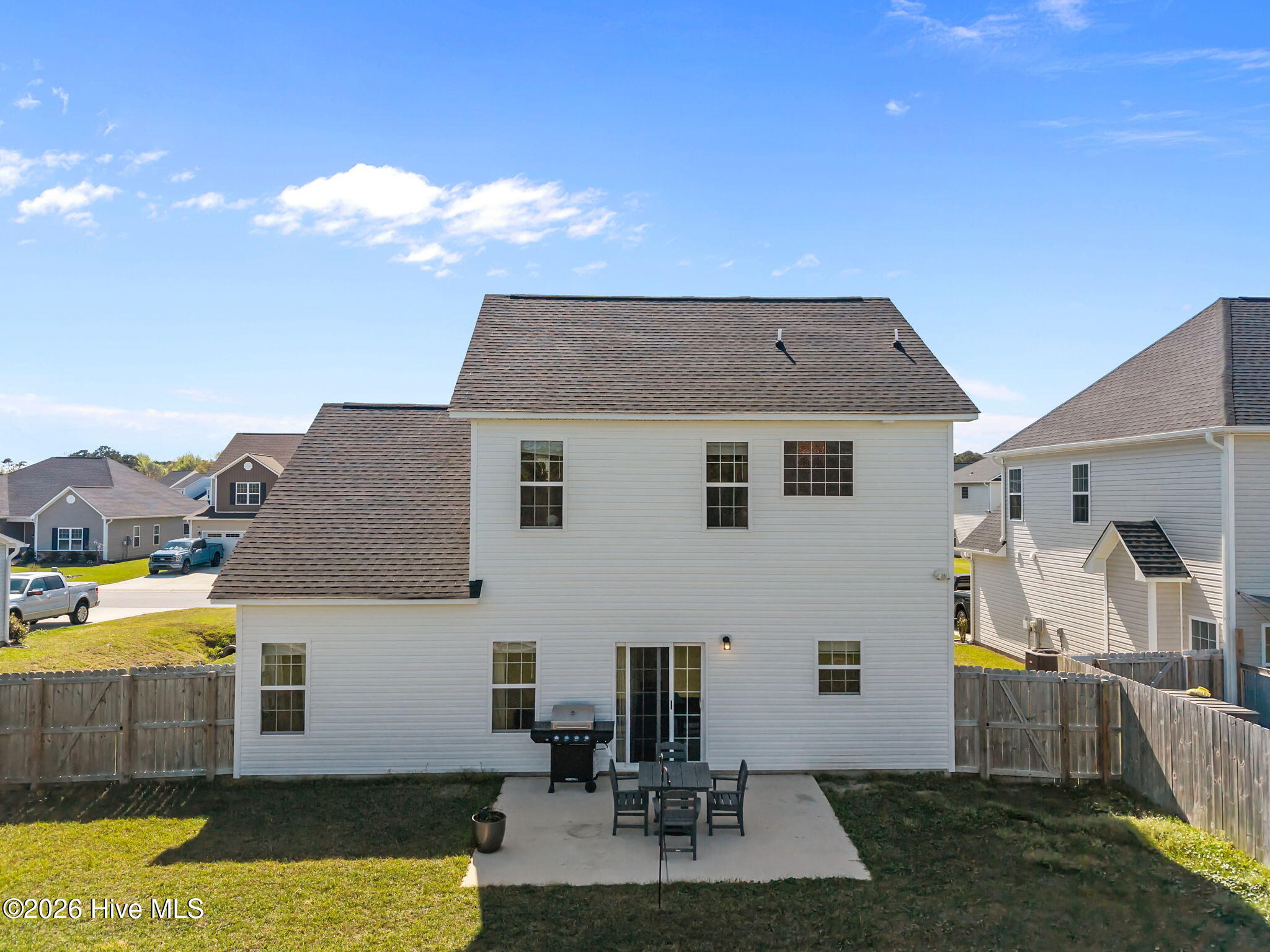 100564865 | Photo 40