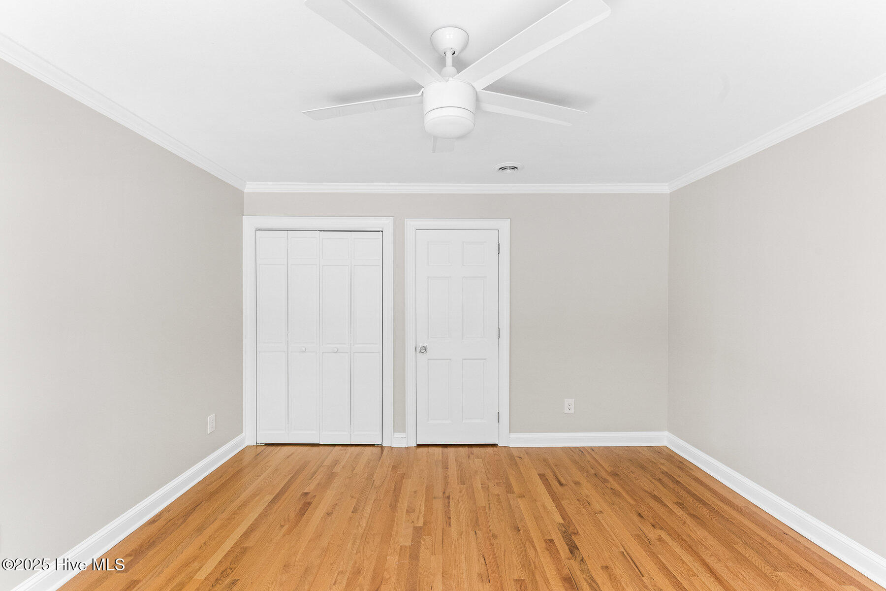 100489617 | Photo 34