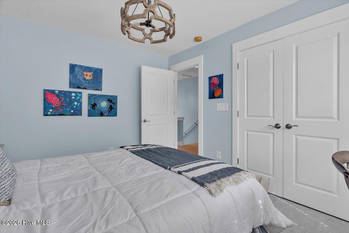 100553407 | Photo 33