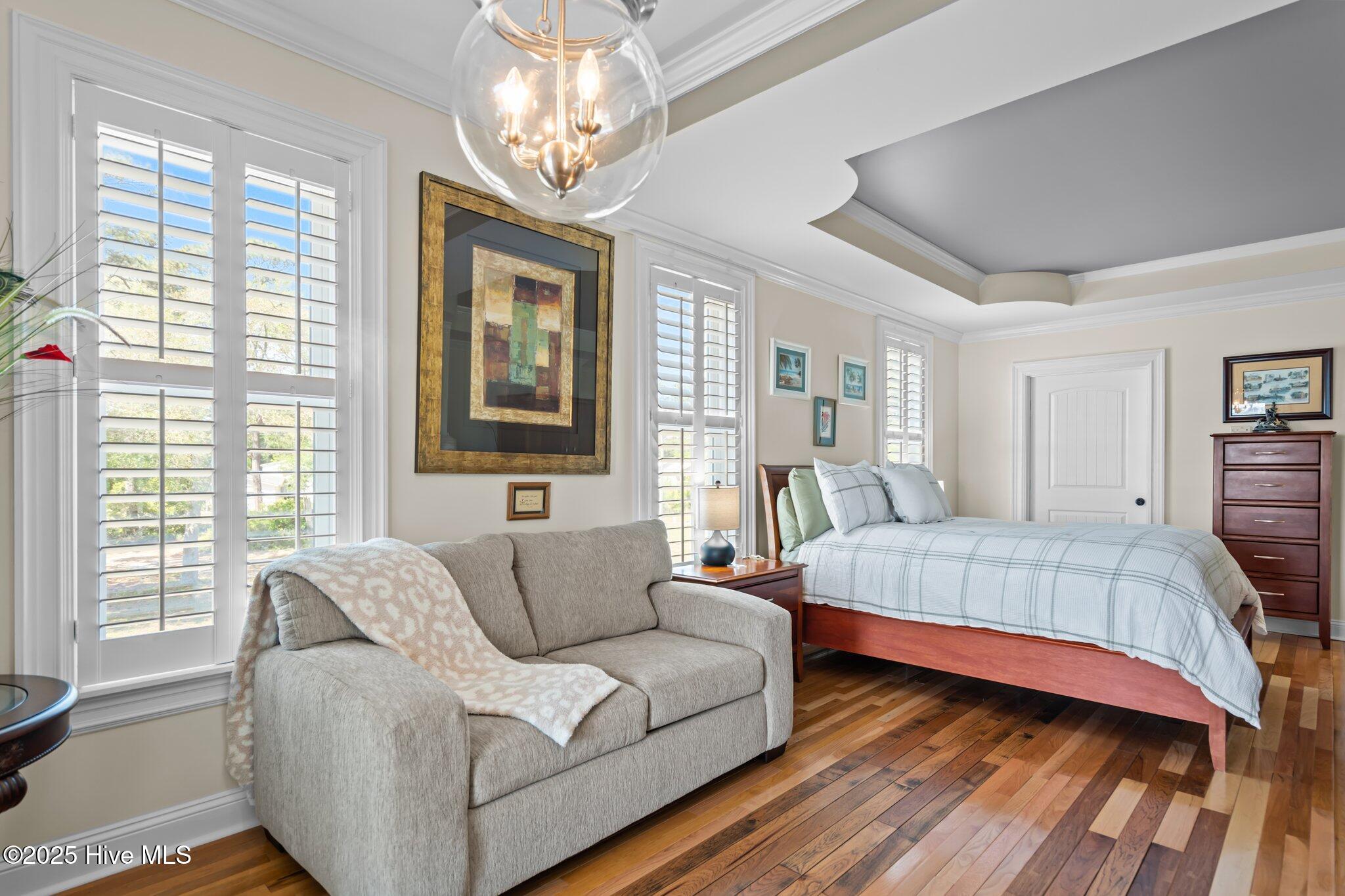 100532890 | Photo 36