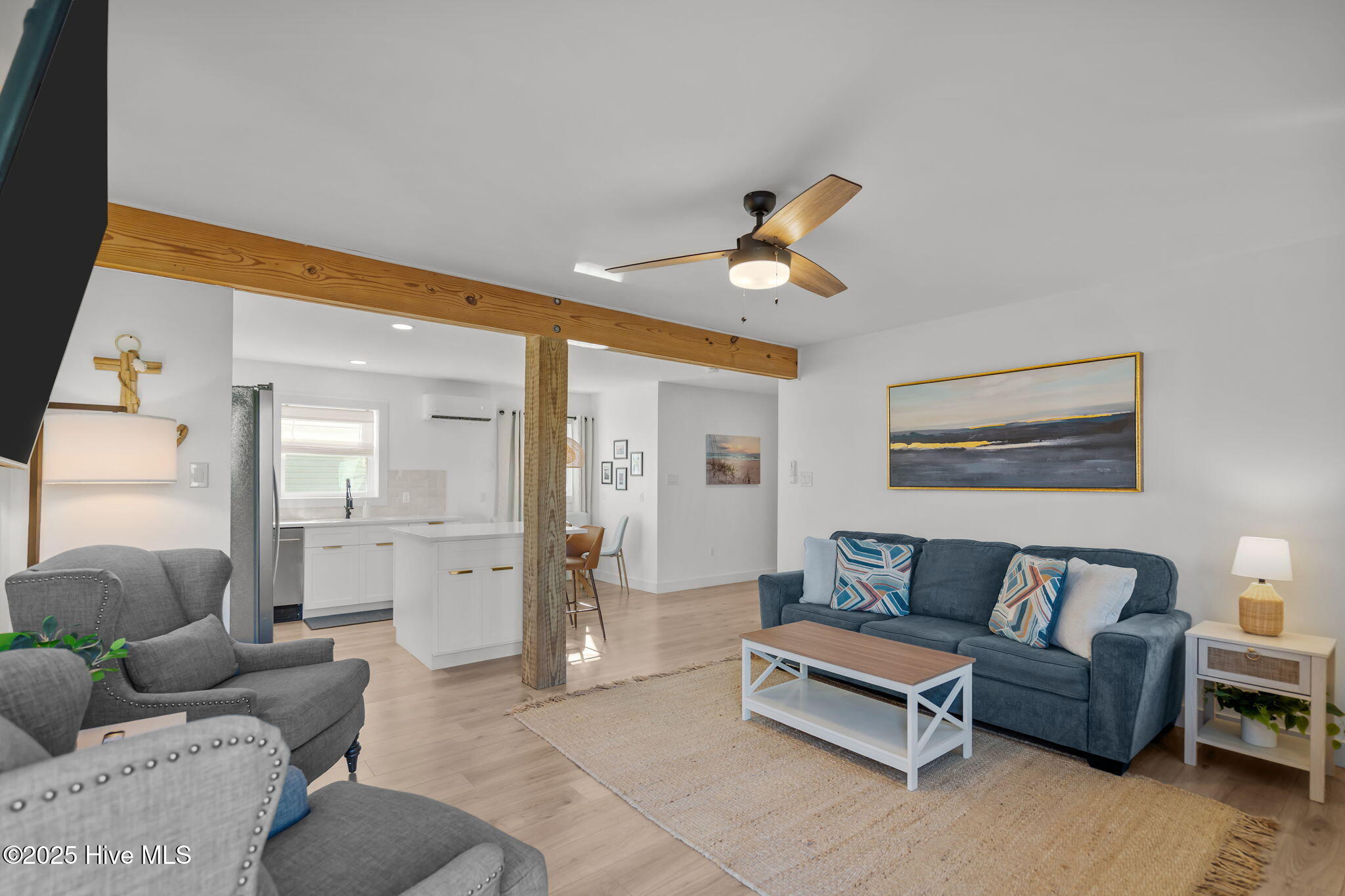 100541863 | Photo 37