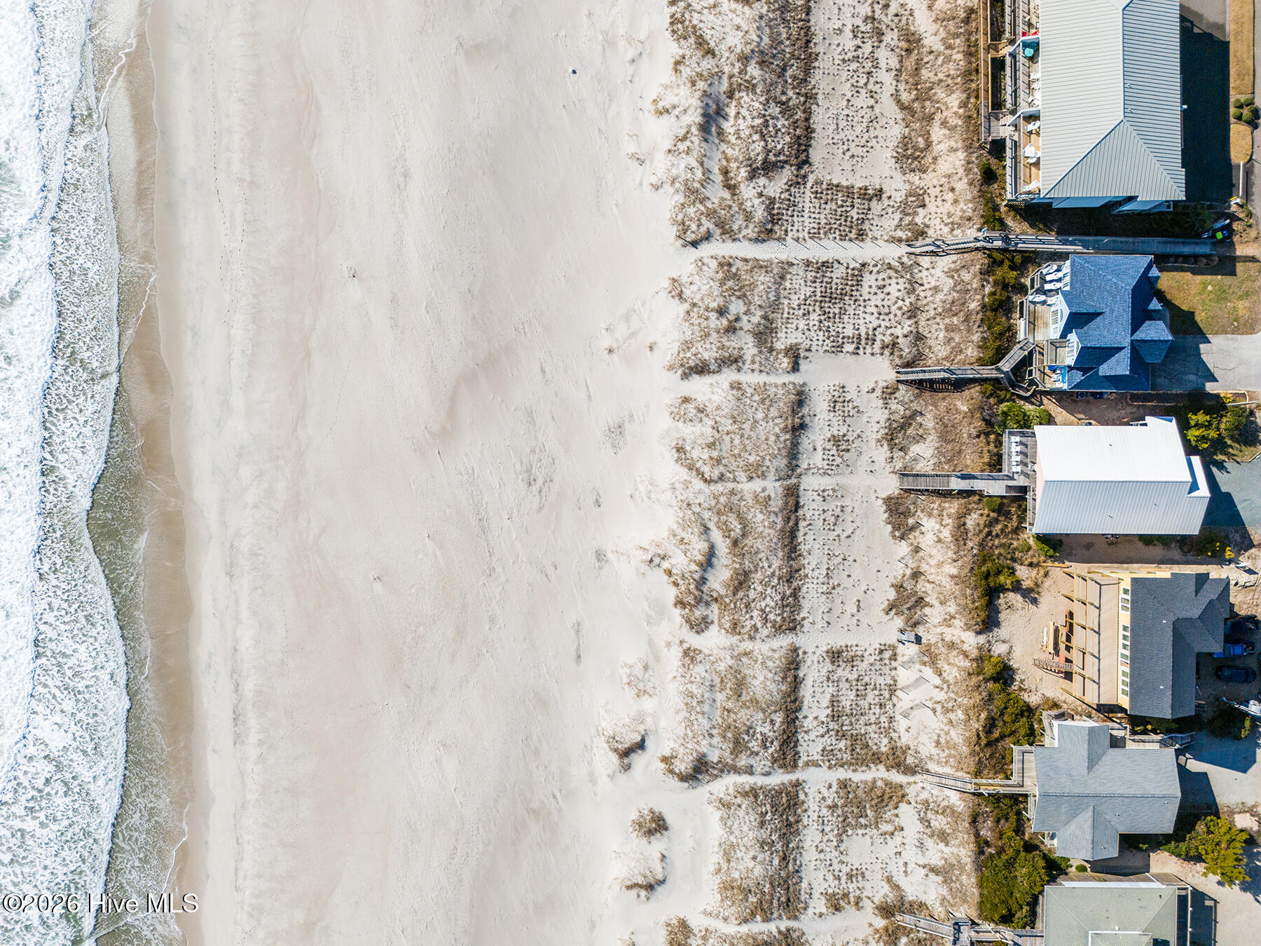 100548682 | Photo 52