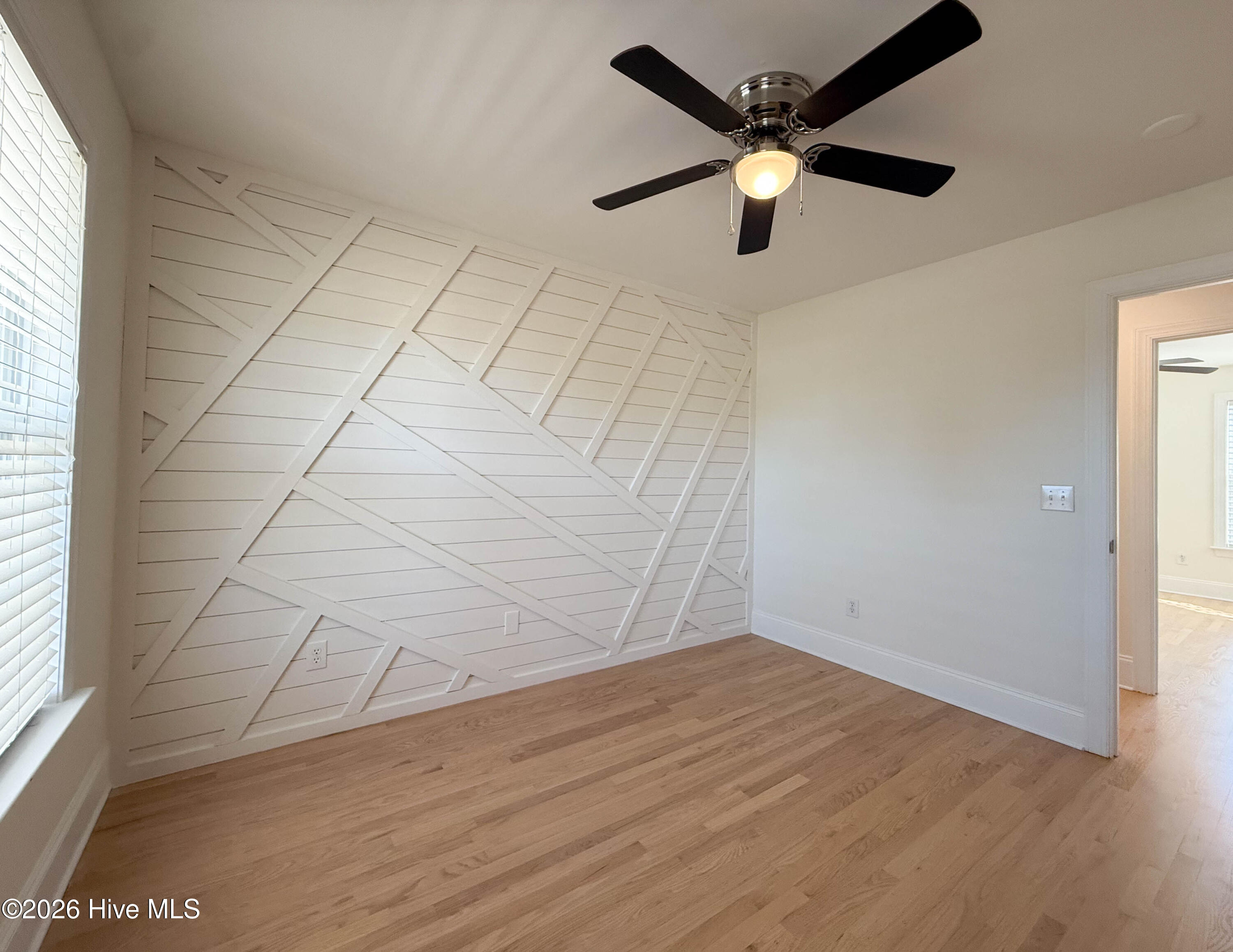 100550265 | Photo 62