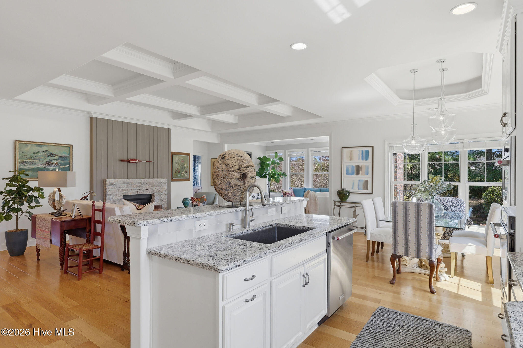 100561215 | Photo 13