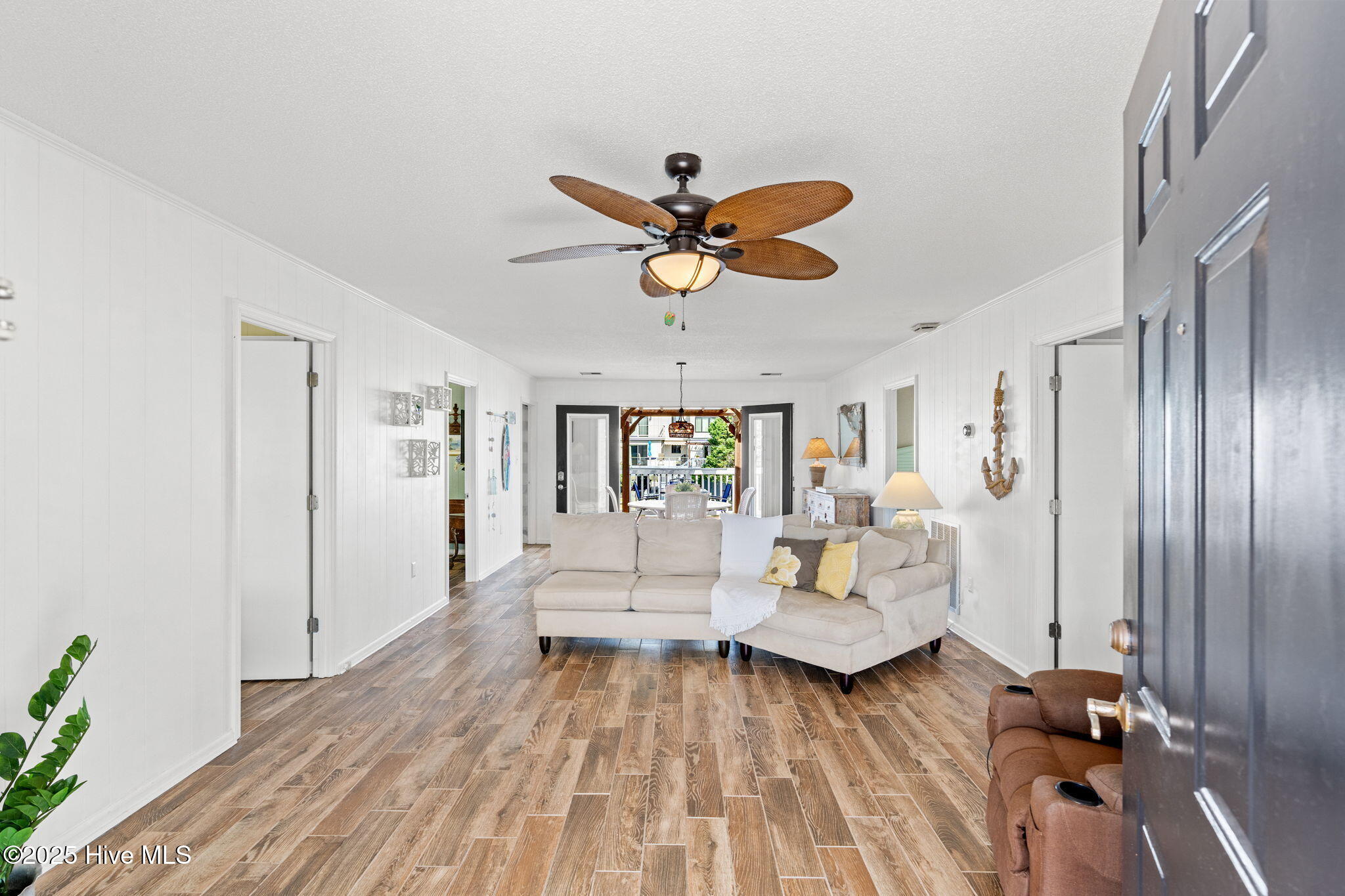 Welcoming entry into Living Room/Dining Room