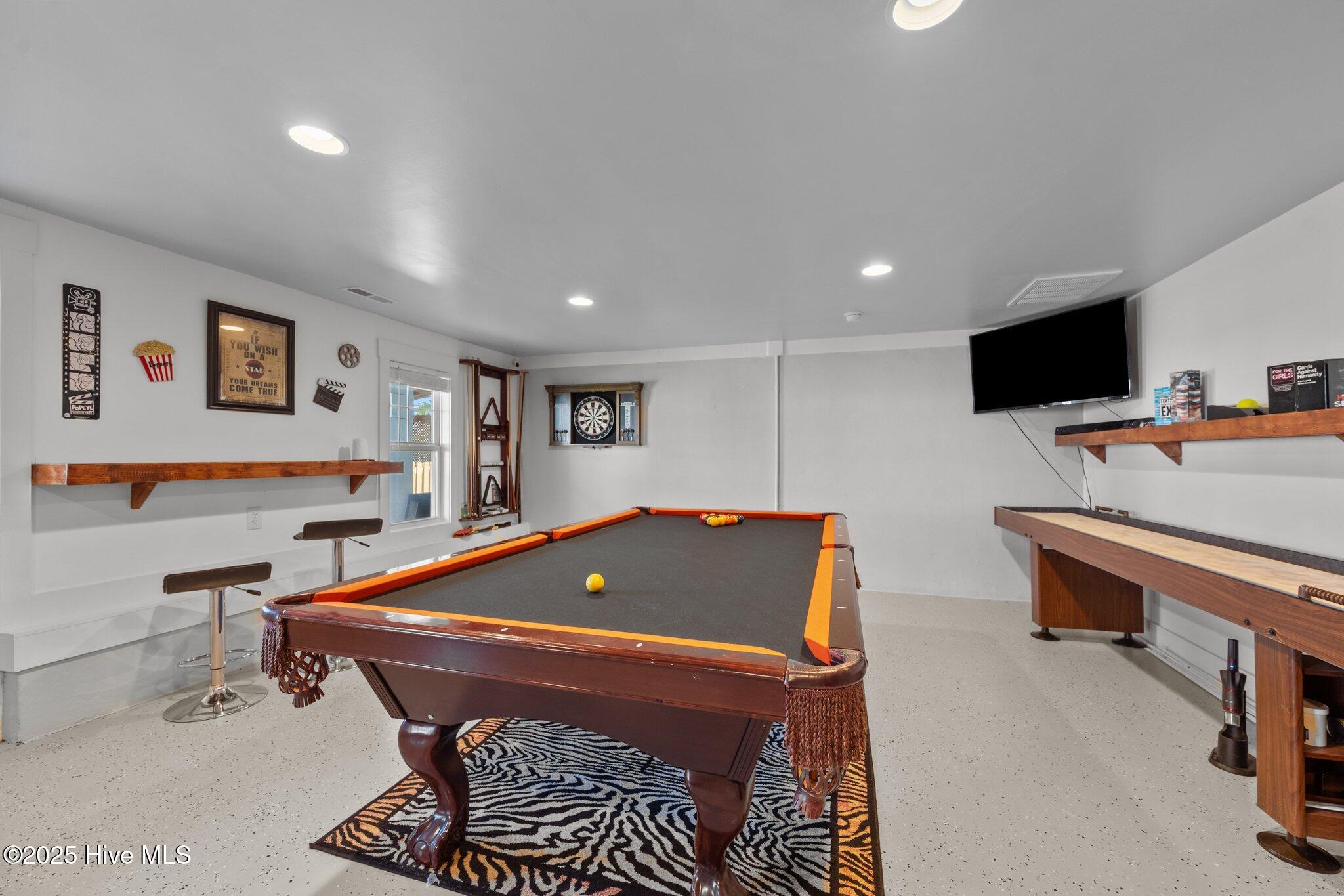 100517734 | Photo 65