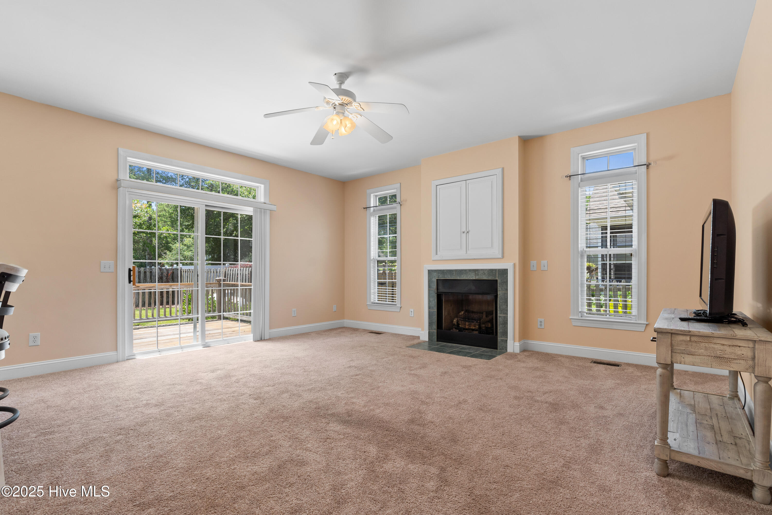 100513652 | Photo 10