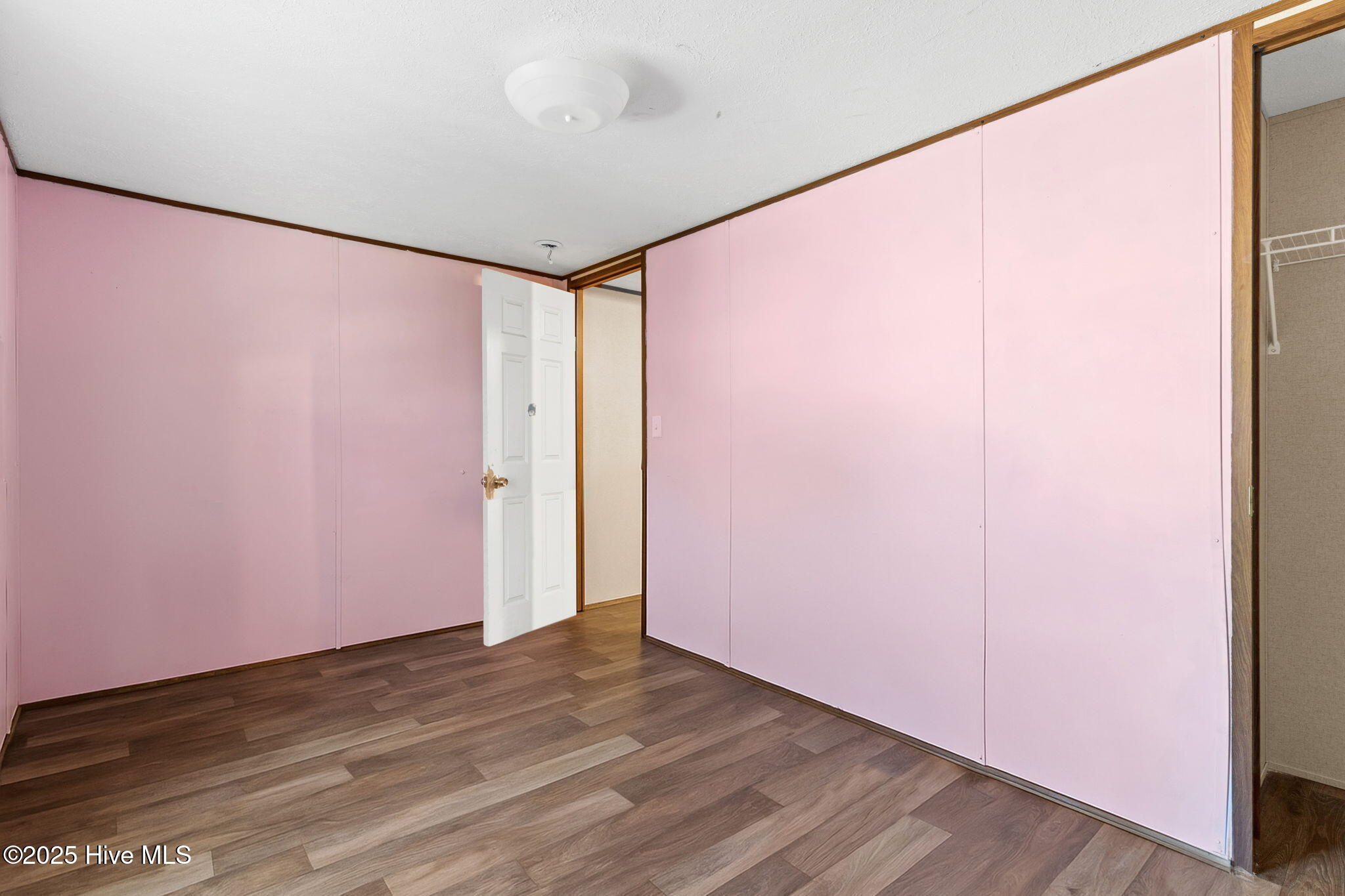 100537809 | Photo 22