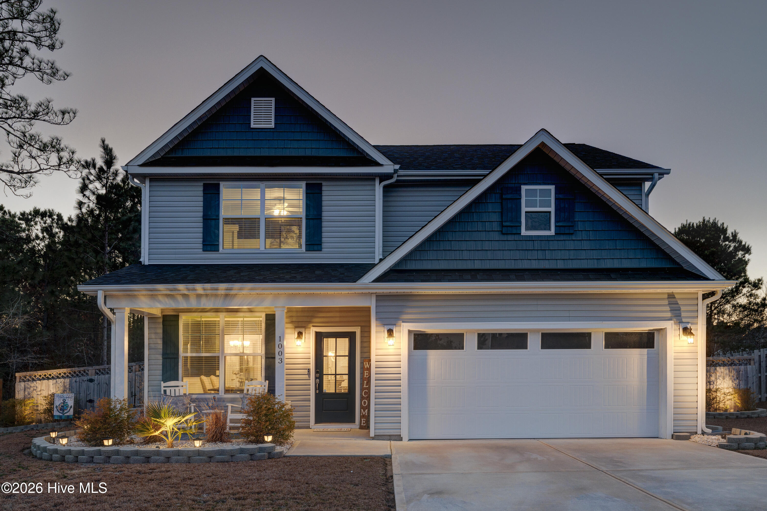 100548256 | Photo 43