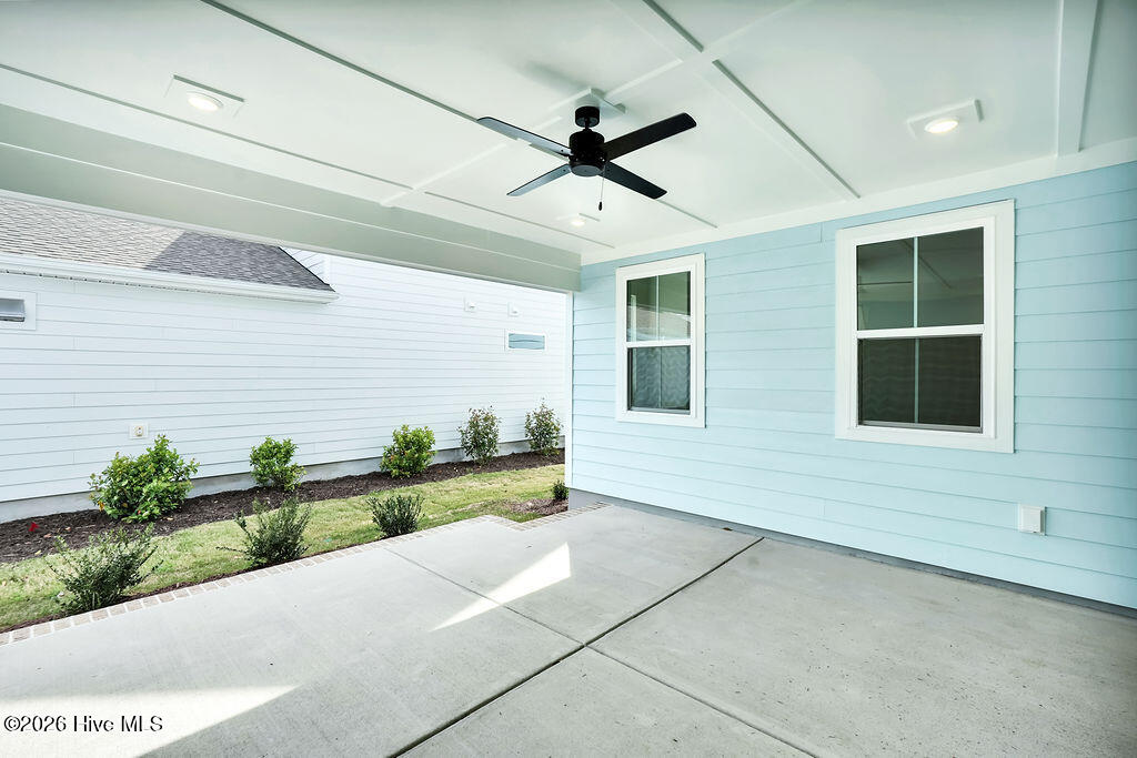 100550768 | Photo 49