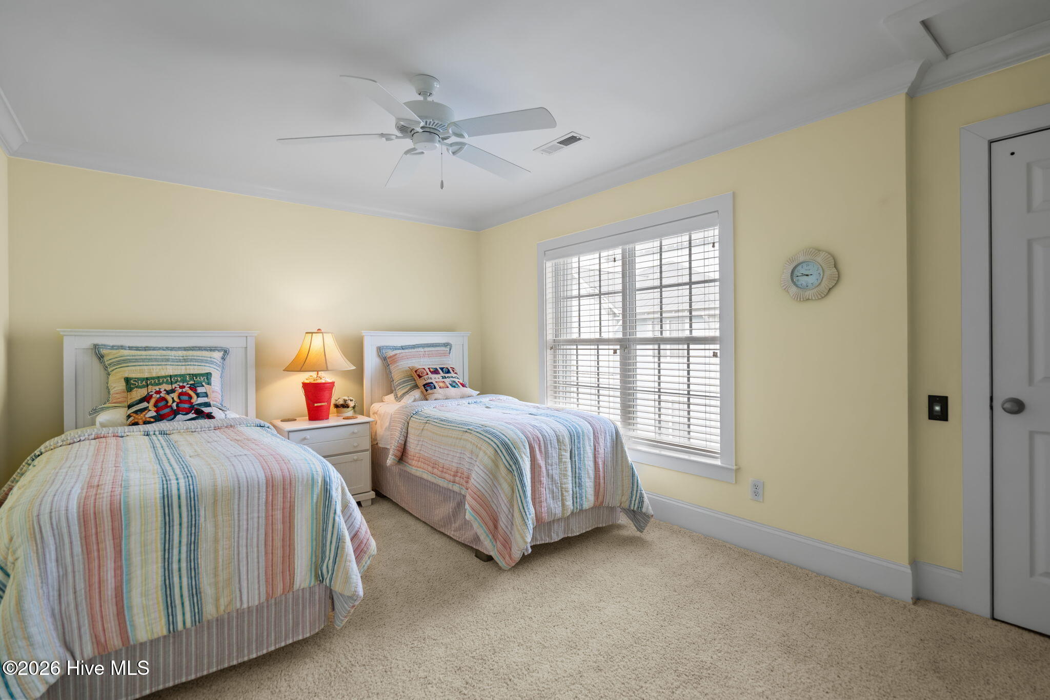 100561147 | Photo 32