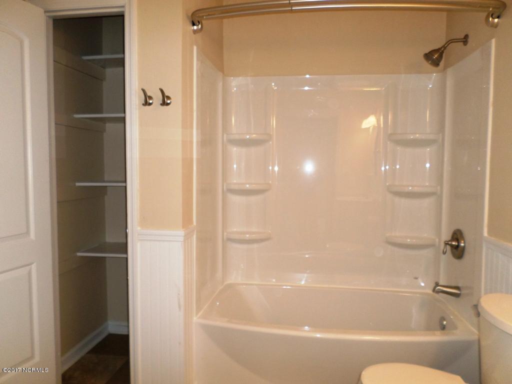 100546667 | Photo 22