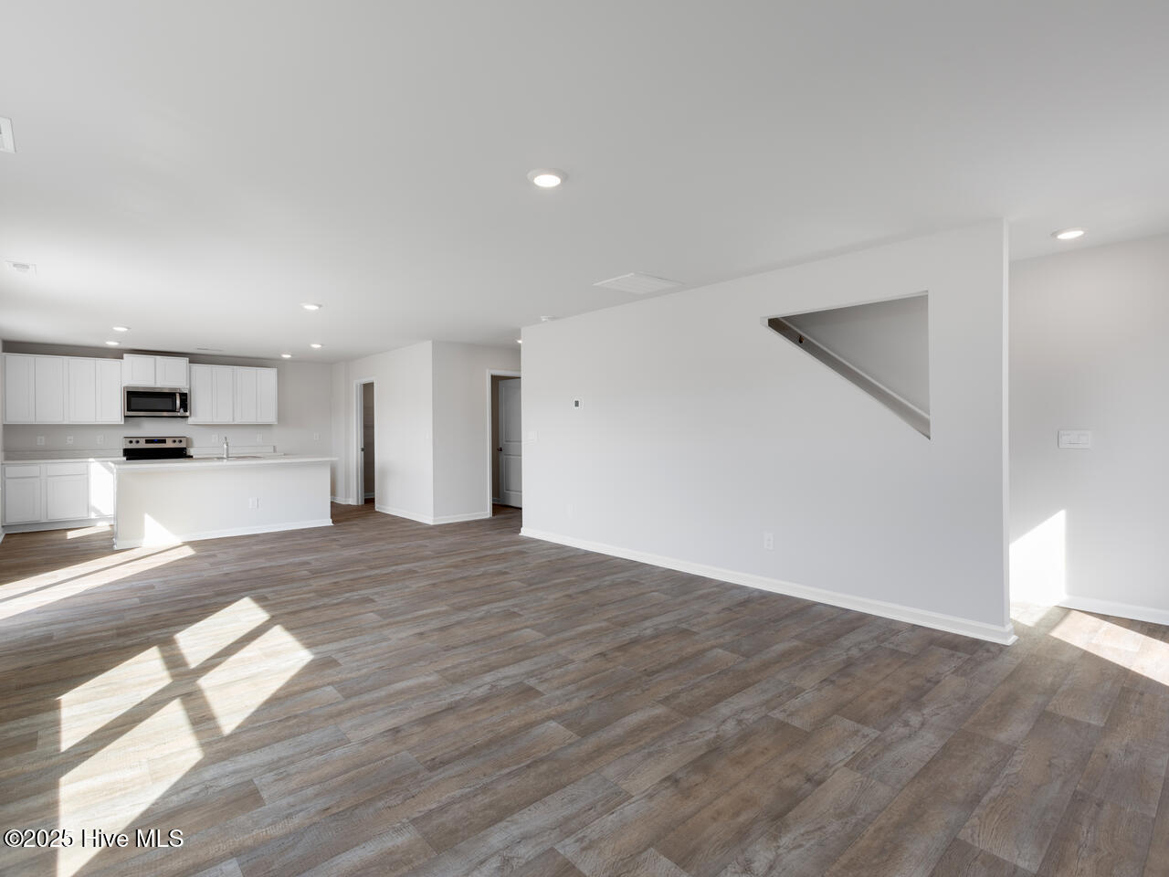 100541496 | Photo 16