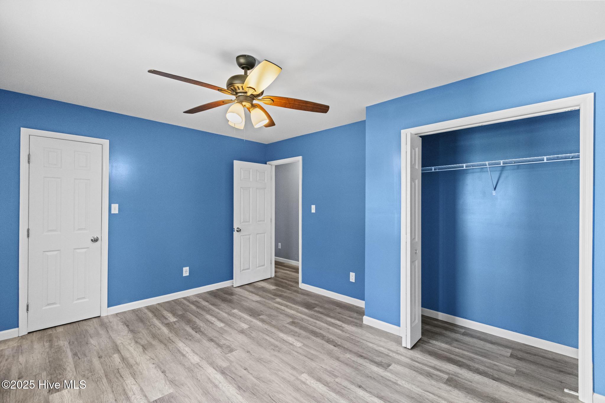 100547038 | Photo 19