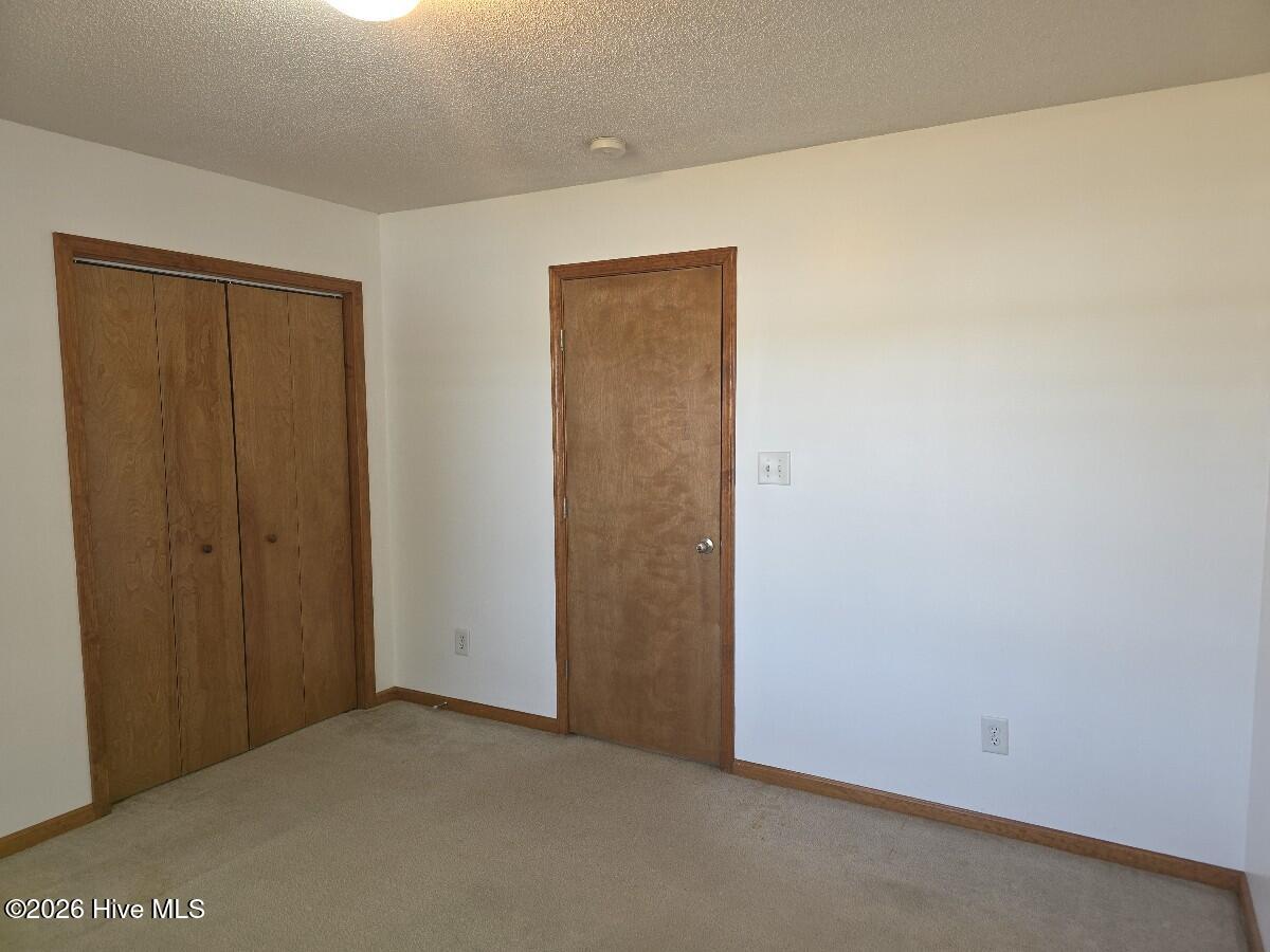 100565383 | Photo 11