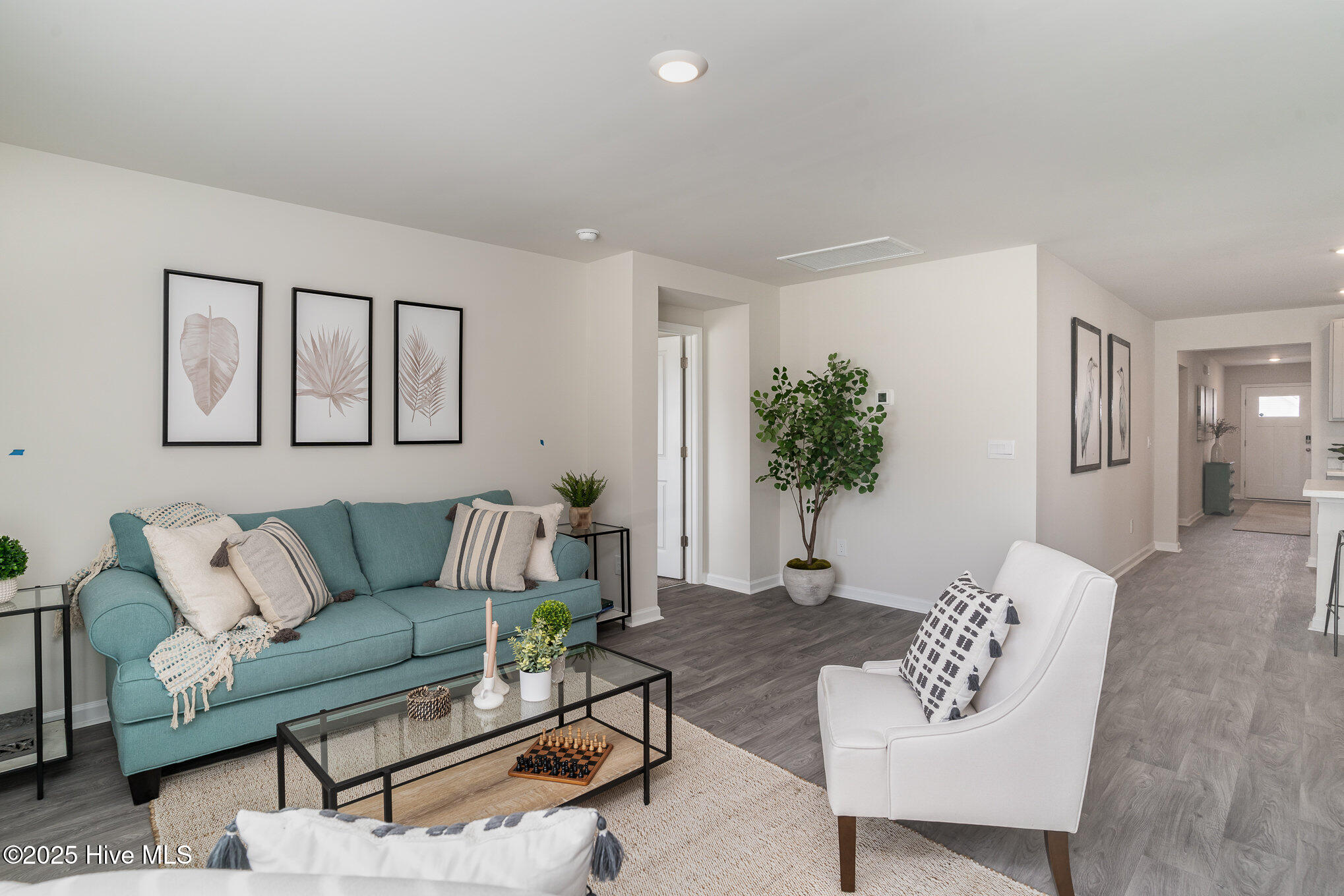 100529817 | Photo 12