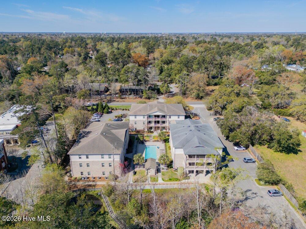 100561557 | Photo 31