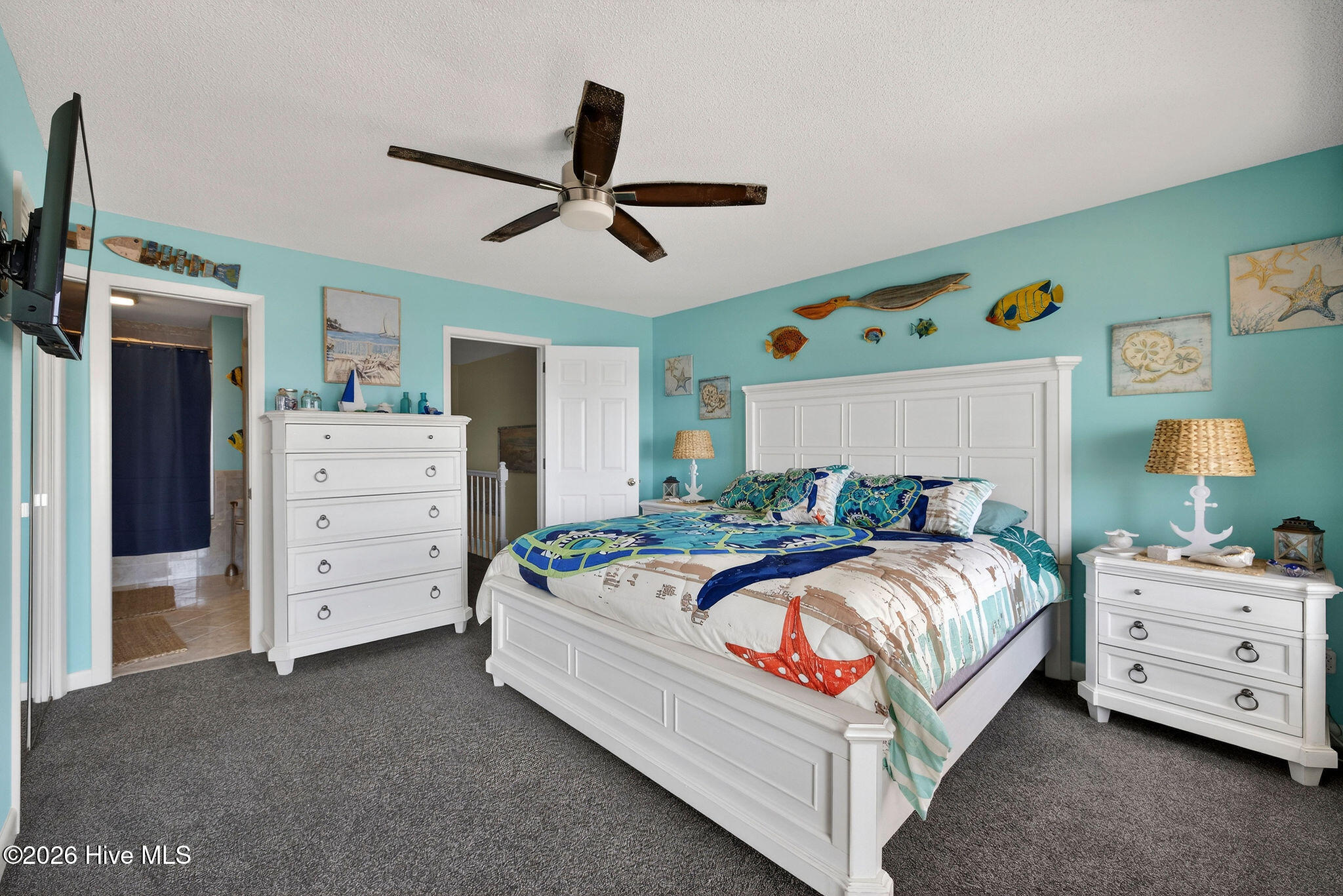 100564348 | Photo 26