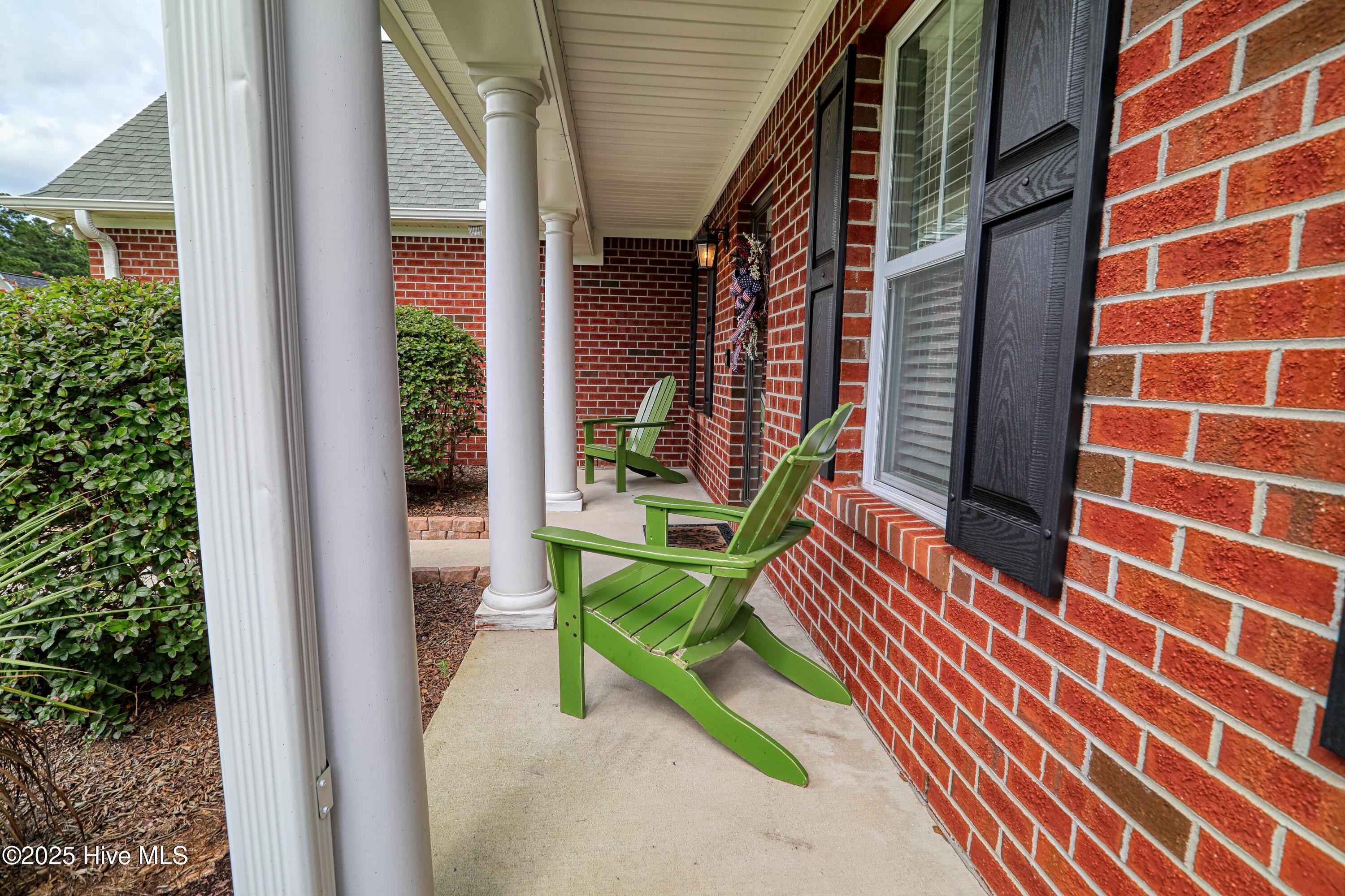 100541806 | Photo 10