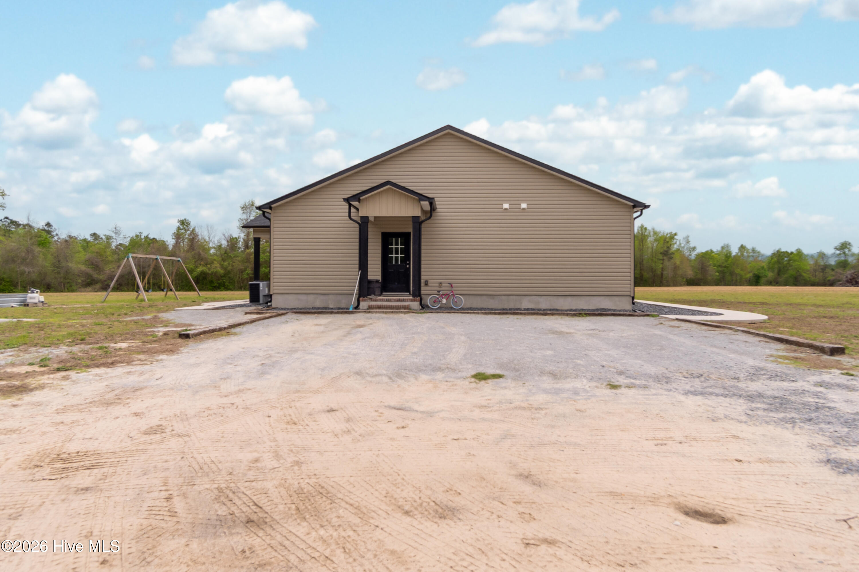 1560 White Oak River Road,Maysville
