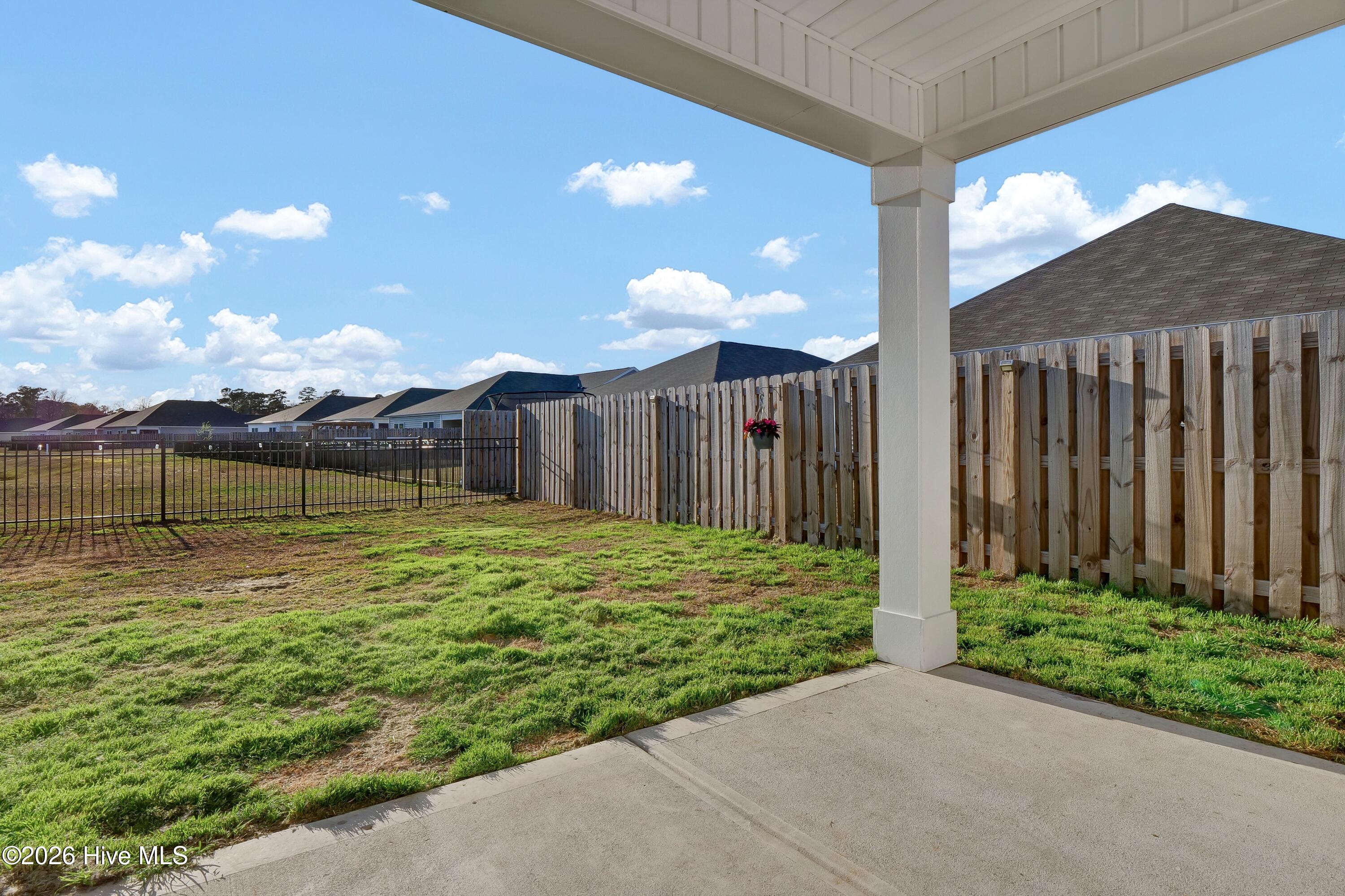 100558236 | Photo 27