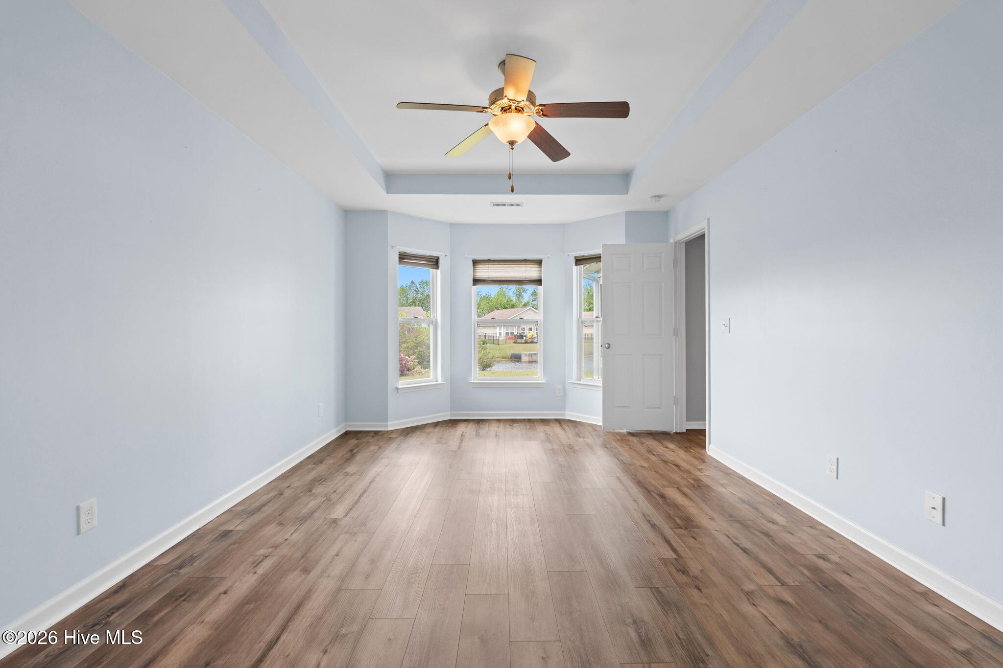 100565577 | Photo 15