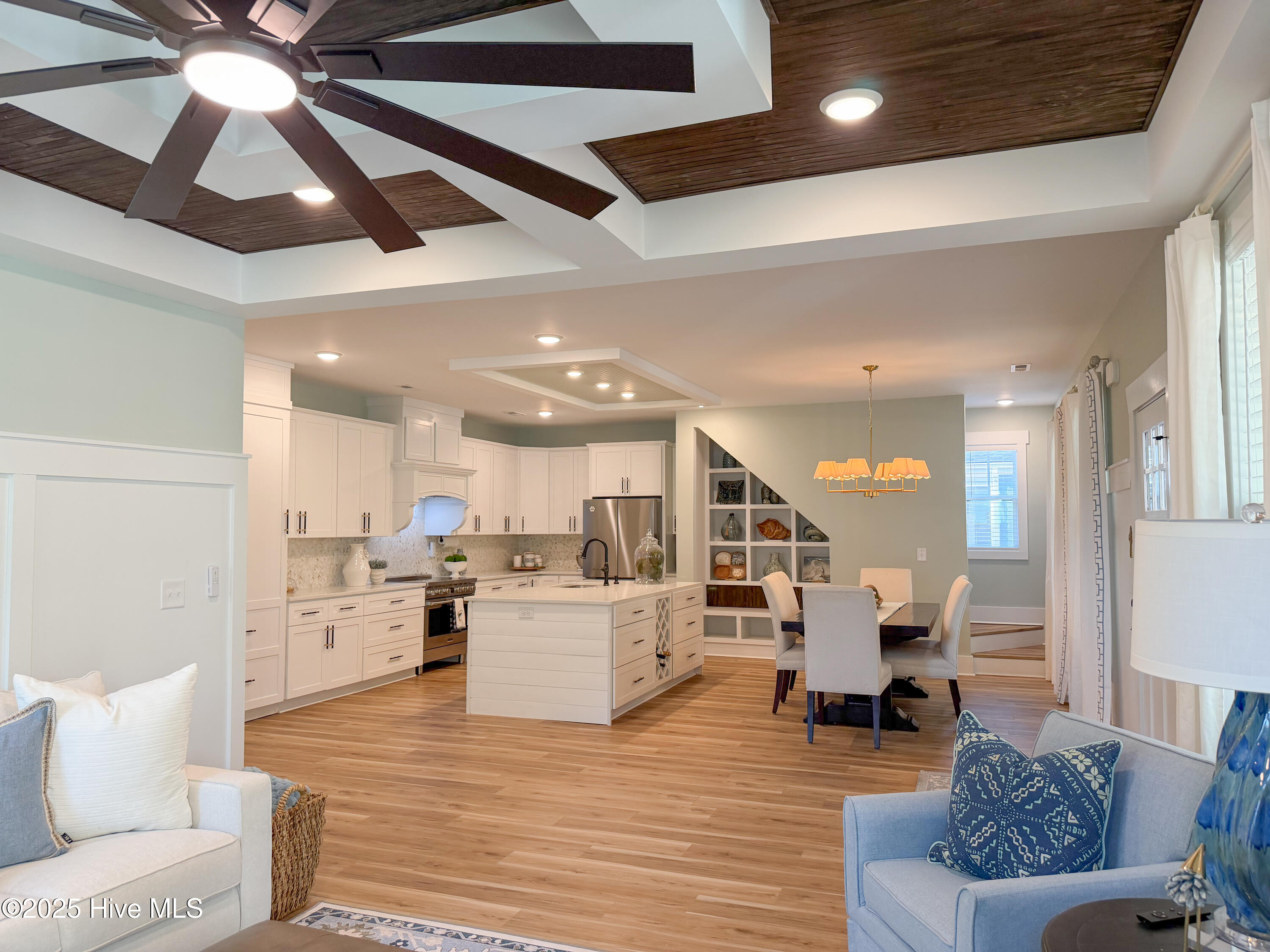 100546436 | Photo 27