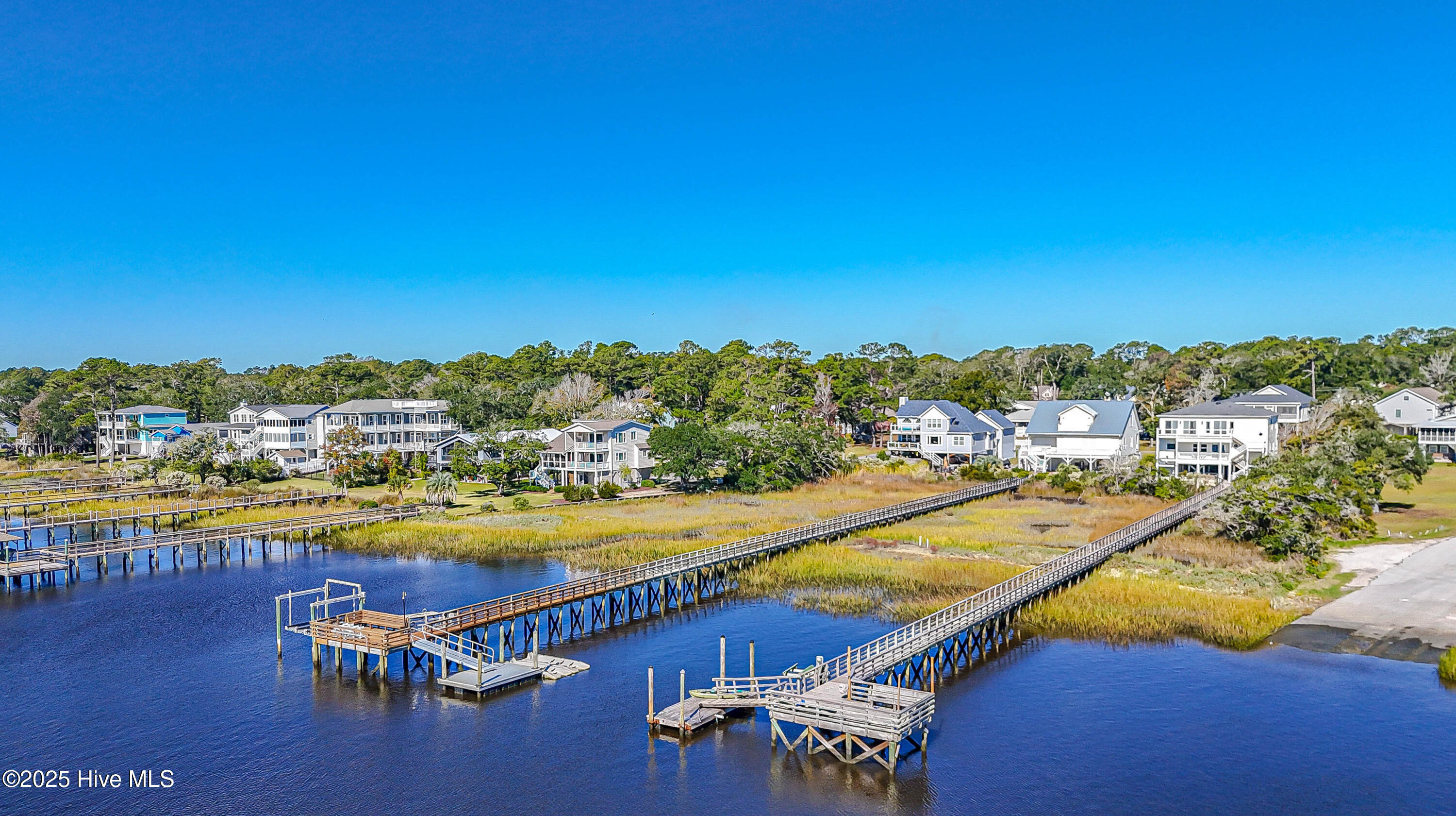 100539099 | Photo 88